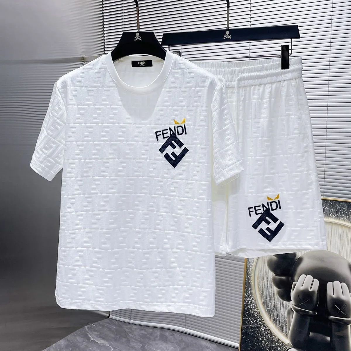 FENDI Tシャツ 満印 ショートパンツ スーツ 上下 セット ブラック 