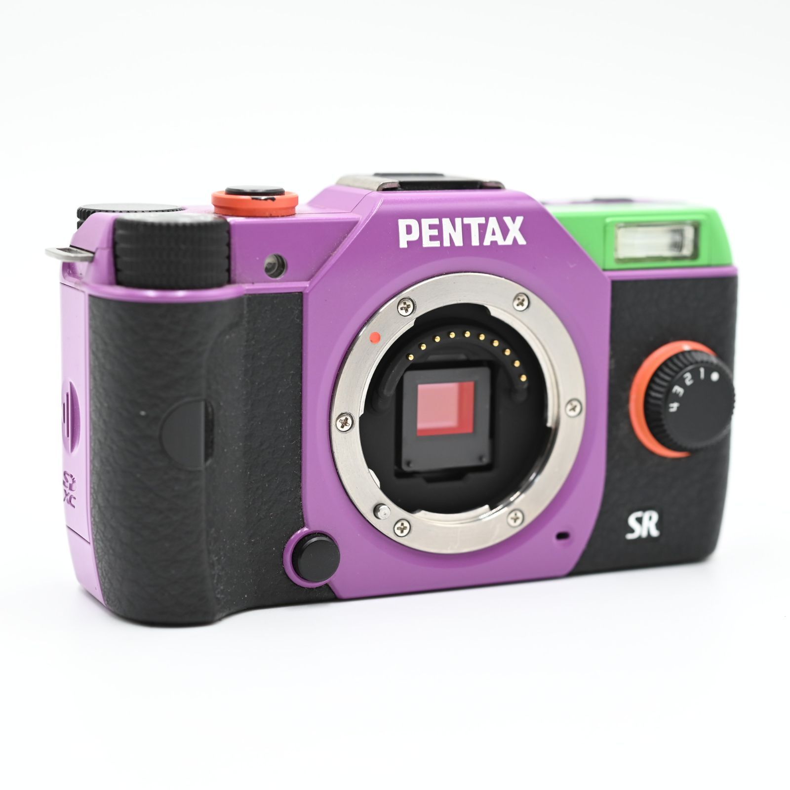 PENTAX Q10 ミラーレス一眼 2本レンズ付き ペンタックスらしさ満載！手のひらサイズの2代目ナノ一眼