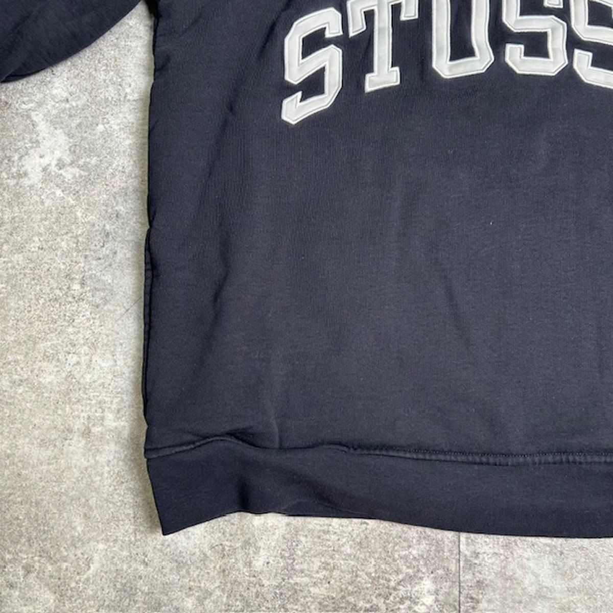 Stussy フード付きトレーナー M ブラック STUSSY ステューシー スウェットパーカートップス ロゴ プル