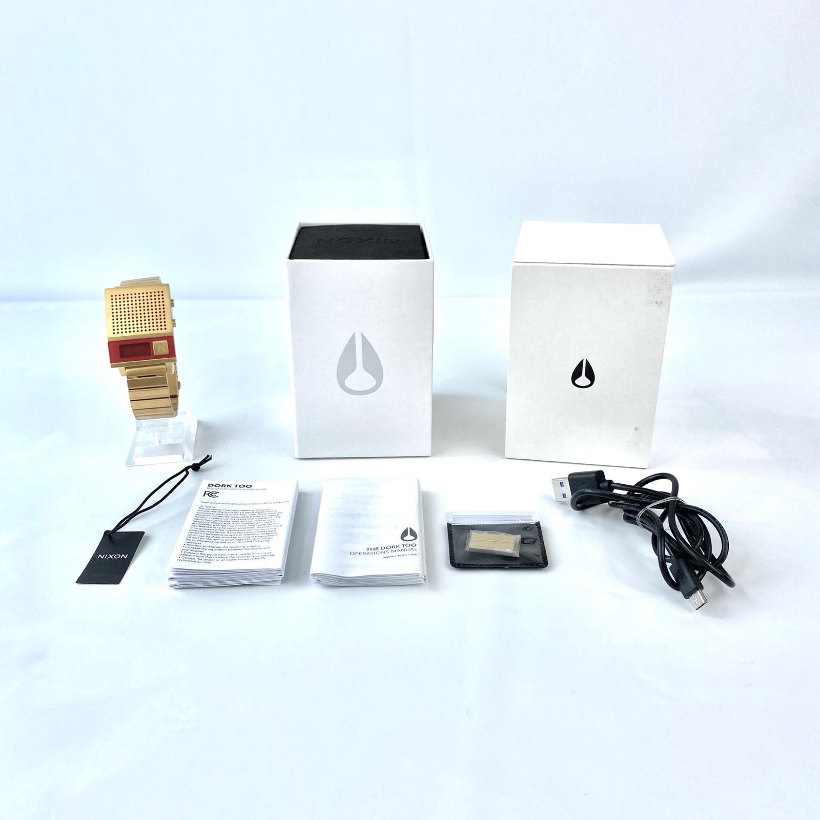 NIXON DORK TOO ALL GOLD A1266-502 ドークトゥー