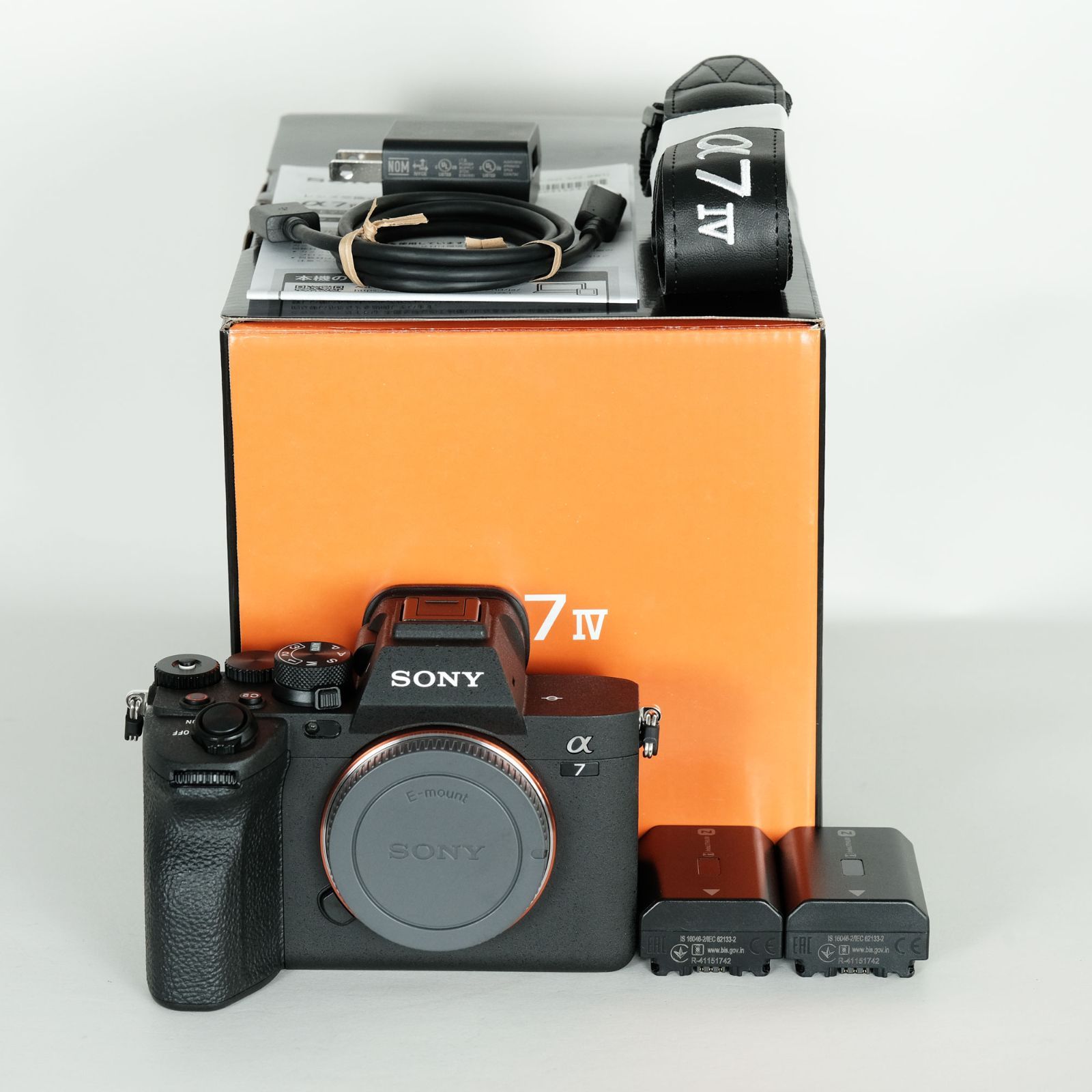 ｜シャッター数2 652回｜バッテリー2個付 SONY α7 IV ILCE-7M4 ボディ | ソニーEマウント