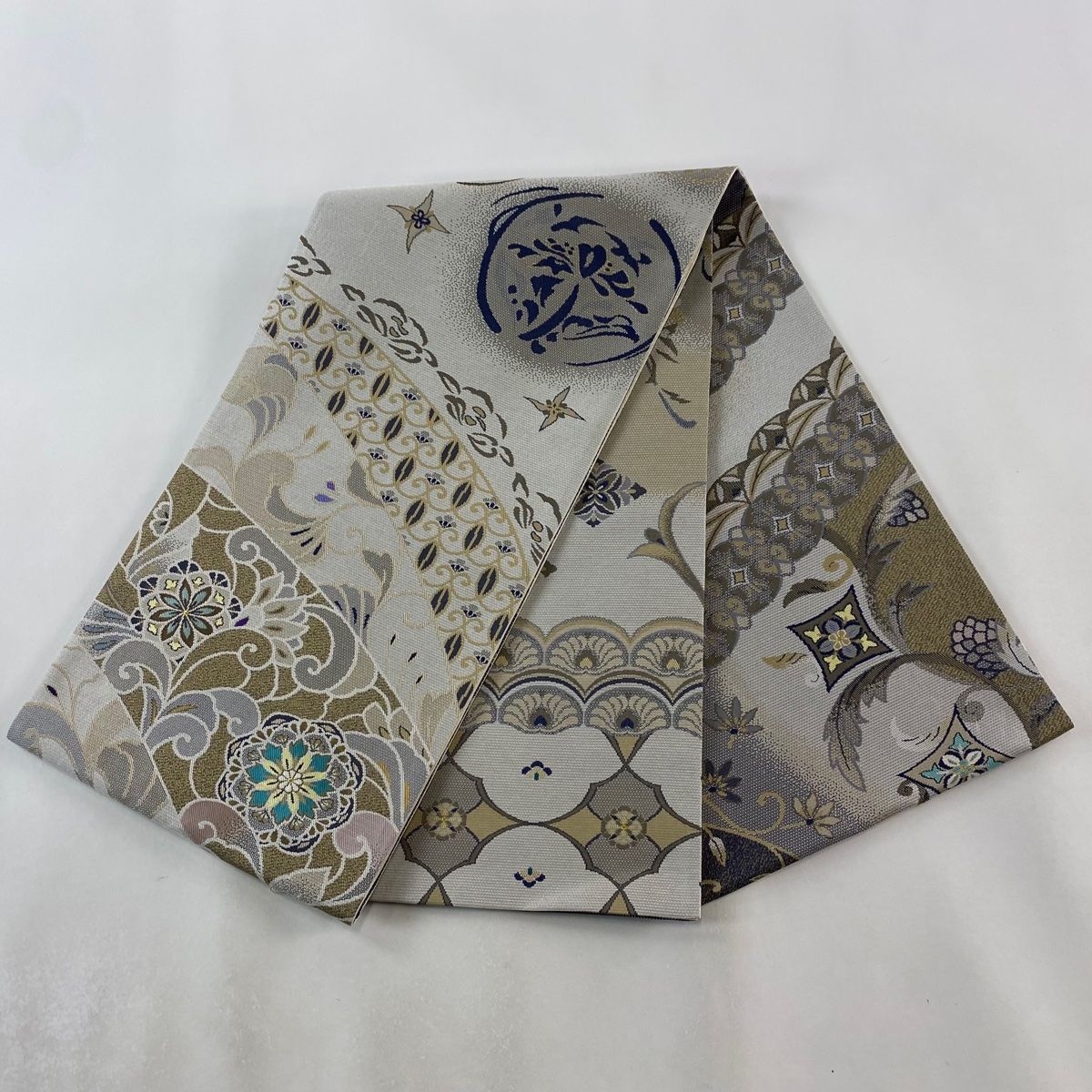 袋帯 美品 秀品 華文 花唐草 箔 灰色 全通 正絹 【中古】 - メルカリ