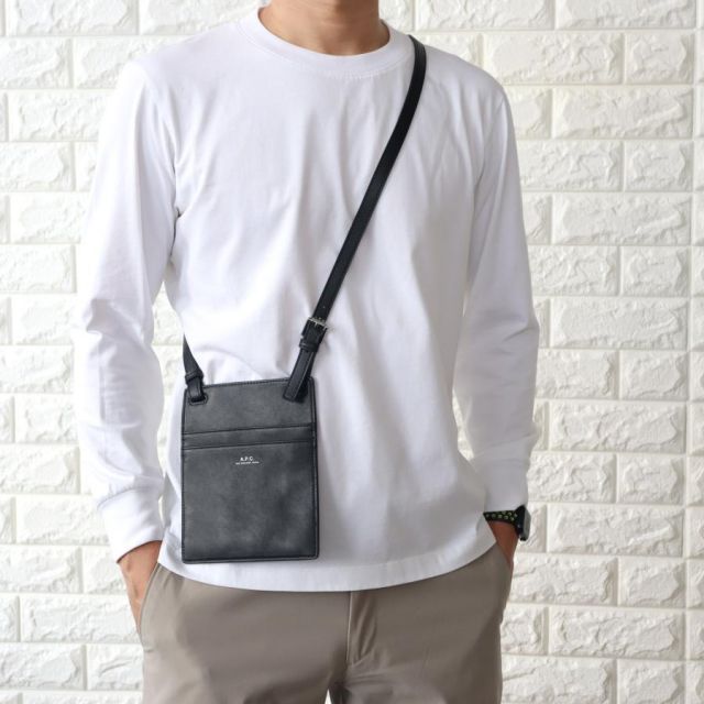 A.P.C. アー・ペー・セー ショルダーバッグ メンズ サコッシュ ネックポーチ CROSSBODY POUCH NINO PUAAT H61717 LZZ
