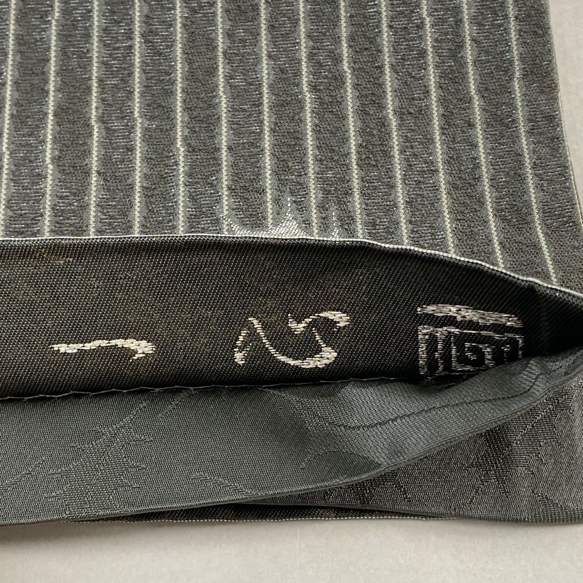 袋帯 名品 大脇一心 落款あり 辻が花 桔梗 箔 灰白 六通 正絹