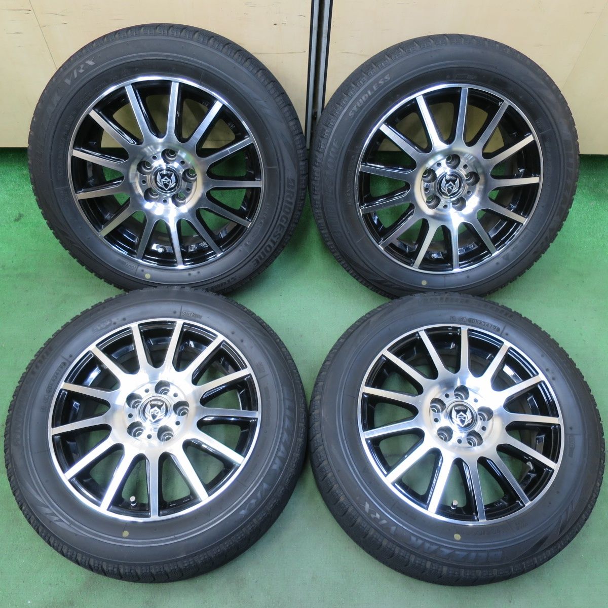 4本価格 シエンタ 等 185 60R15 スタッドレス ブリヂストン ブリザック VRX RiZLEY ライツレー 15インチ PCD100 5H 5100705イス