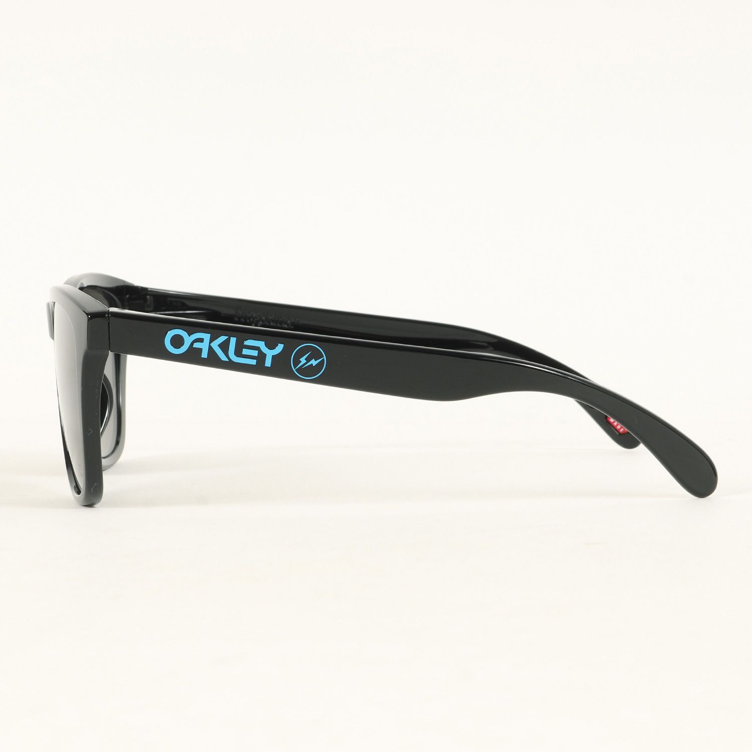 新品 OAKLEY オークリー サンズラス 23SS fragment design