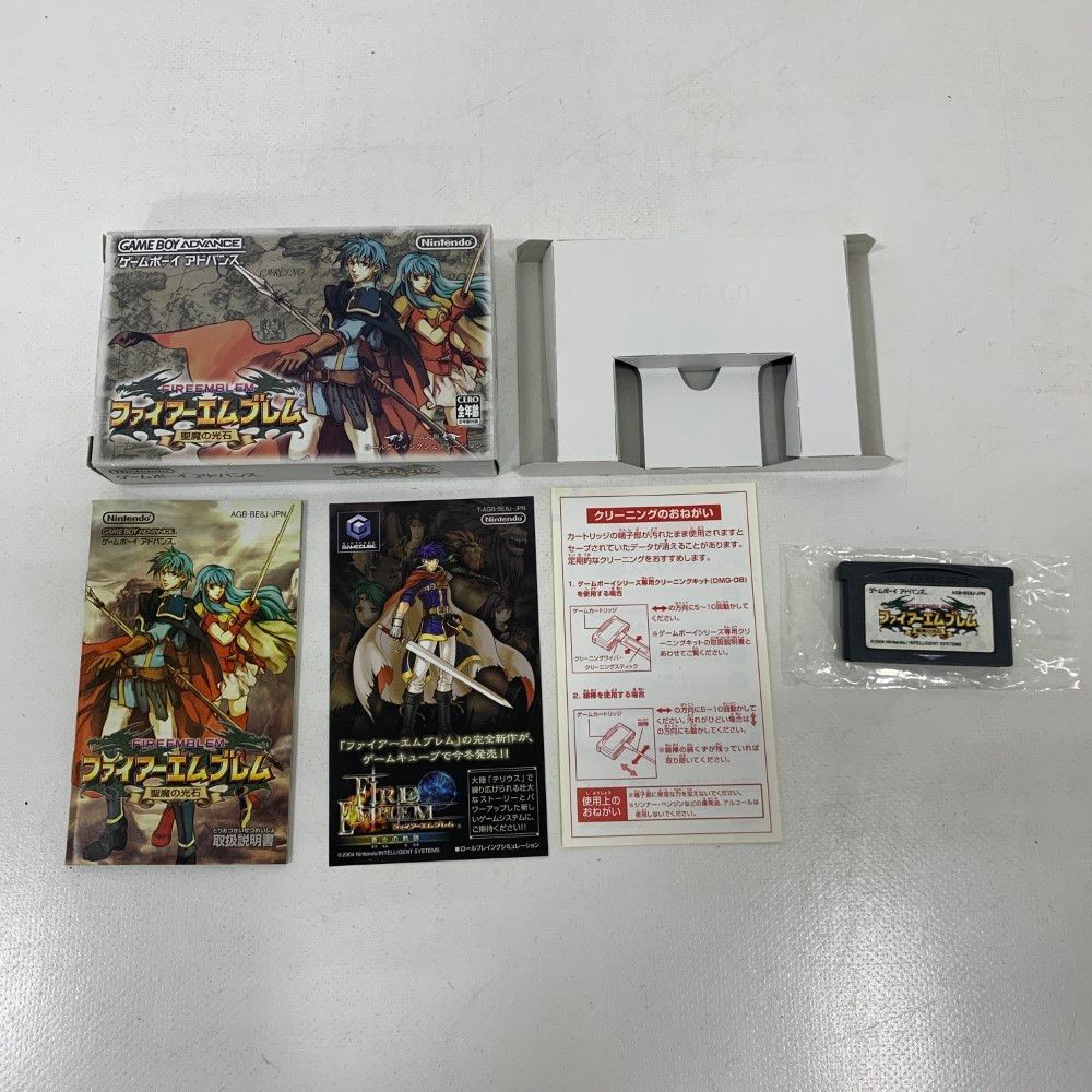 ゲームボーイアドバンスSP ファミコンカラー FE 聖魔の光石 セット ファイアーエムブレム聖魔の光石 ゲームボーイアドバンス版 (V