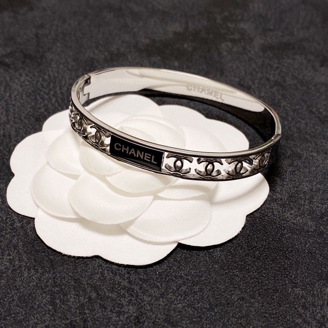 今日特価】Chanel シャネル レトロ レース ブレスレット - メルカリ
