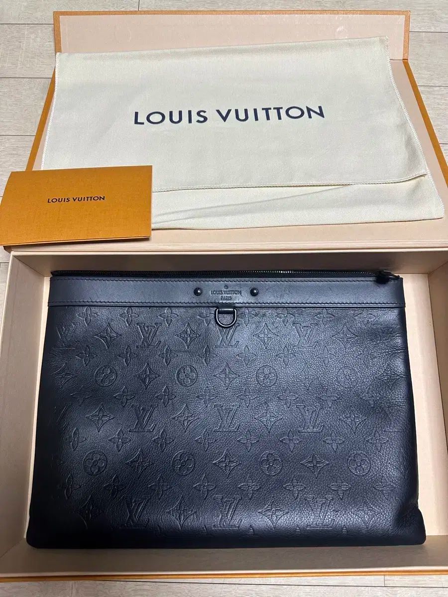 LOUIS VUITTON ルイ ヴィトン モノグラム ポシェット ラバ23 セカンド