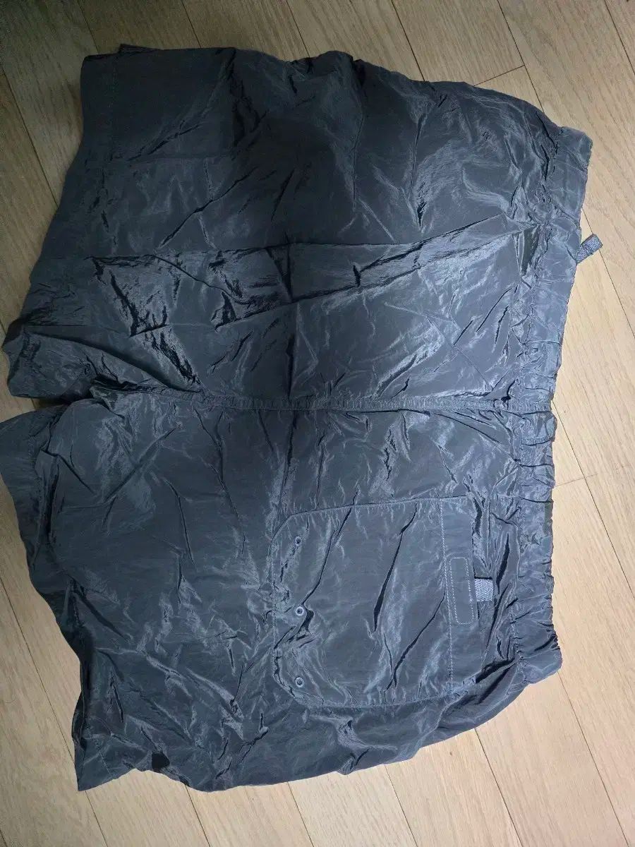 ナイロンメタル