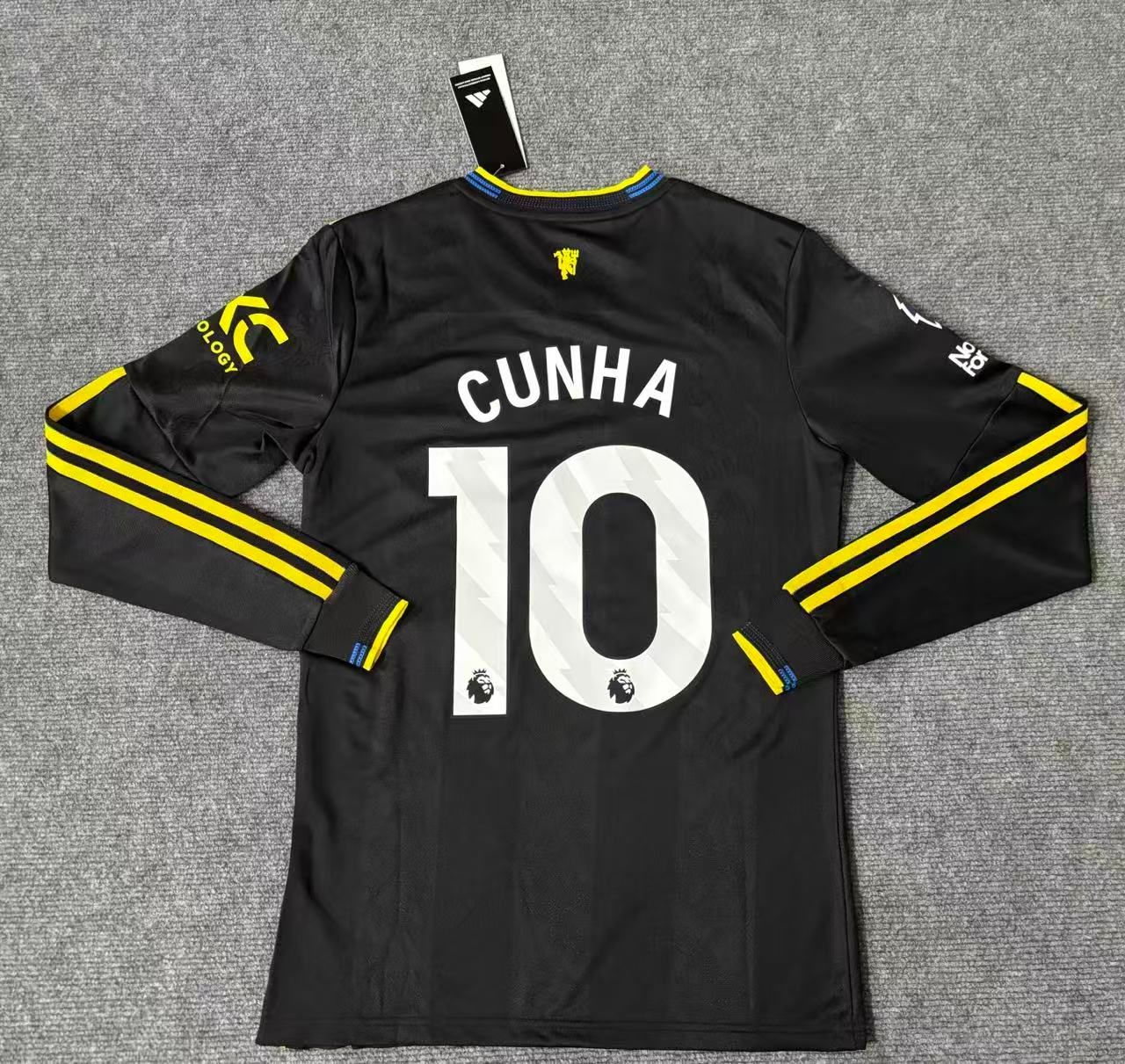 た*し様 マンチェスターユナイテッドユニフォームサード25/26長袖クーニャ た*し様 マンチェスターユナイテッドユニフォームサード25/26長袖