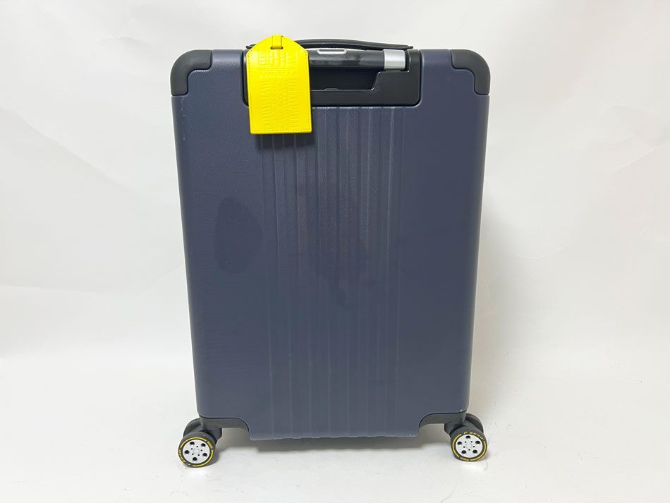 【美品】MONTBLANC ピレリ社コラボ キャリーケース４輪 機内持込み可能 美品】MONTBLANC ピレリ社コラボ キャリーケース4輪 機内持込み