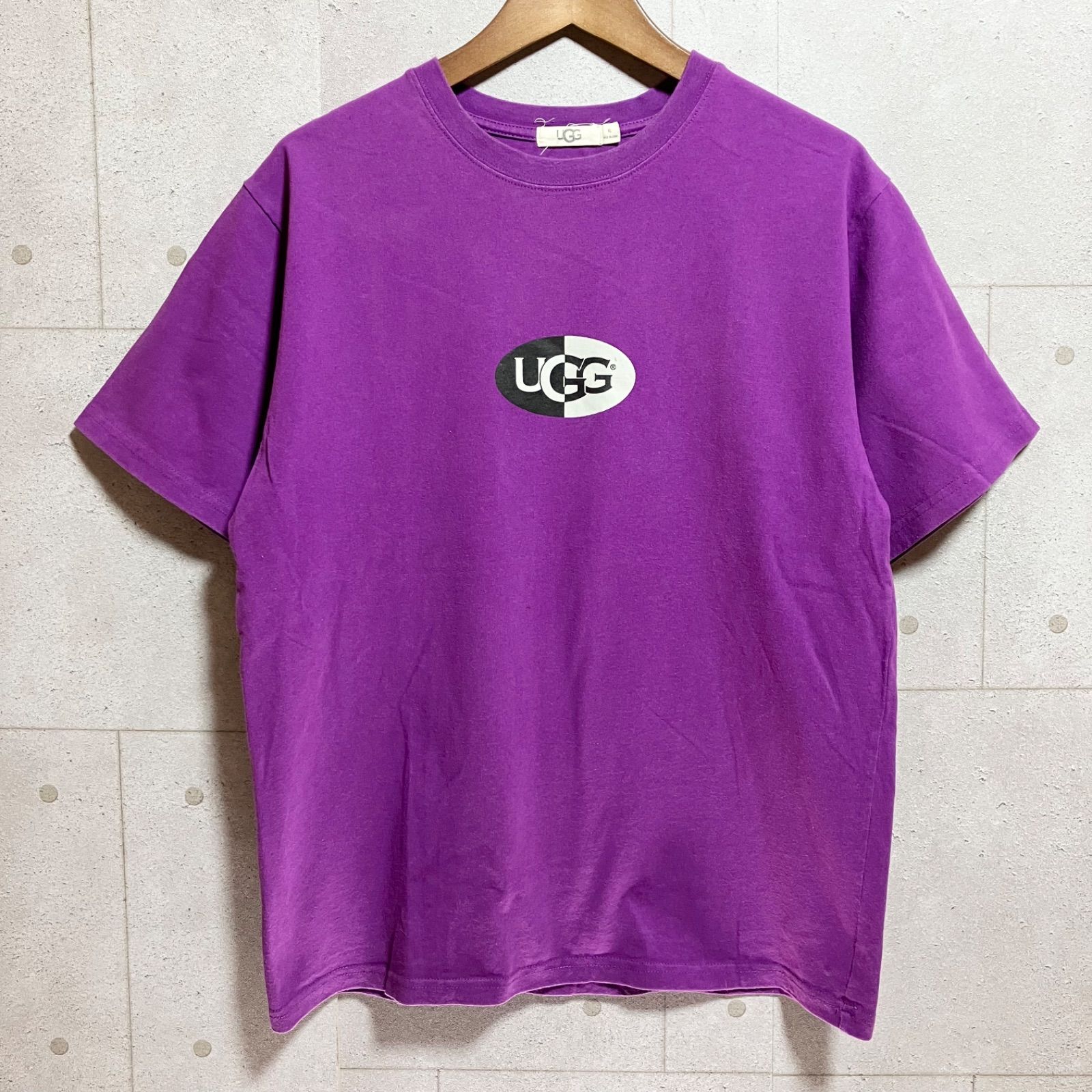 【3Dロゴ】UGG アグ デザインTシャツ UGG アグ ロゴ Tシャツ 半袖 トップス XL パープル 紫 センター
