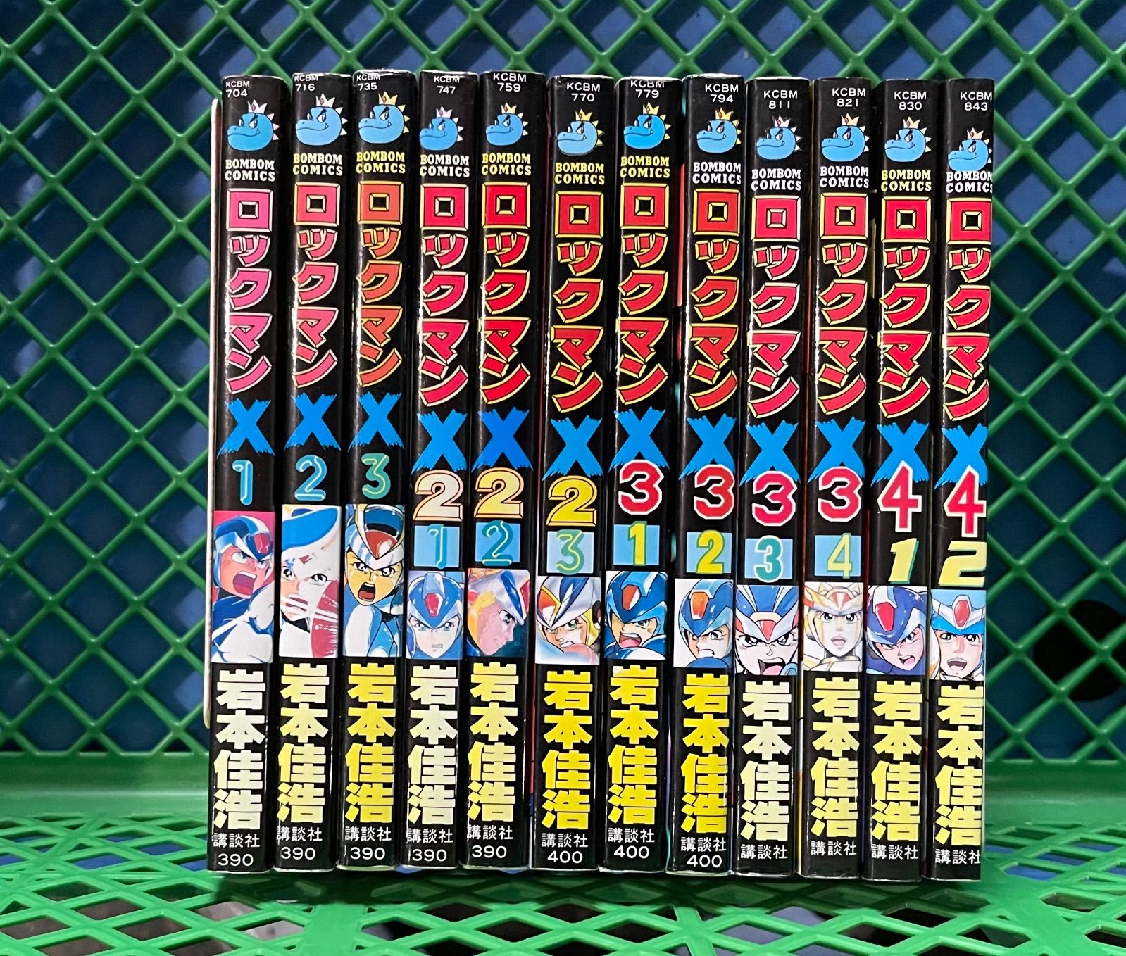 ロックマンX 全12巻 岩本佳浩 513S2Y85tML._SY200_QL15_.jpg