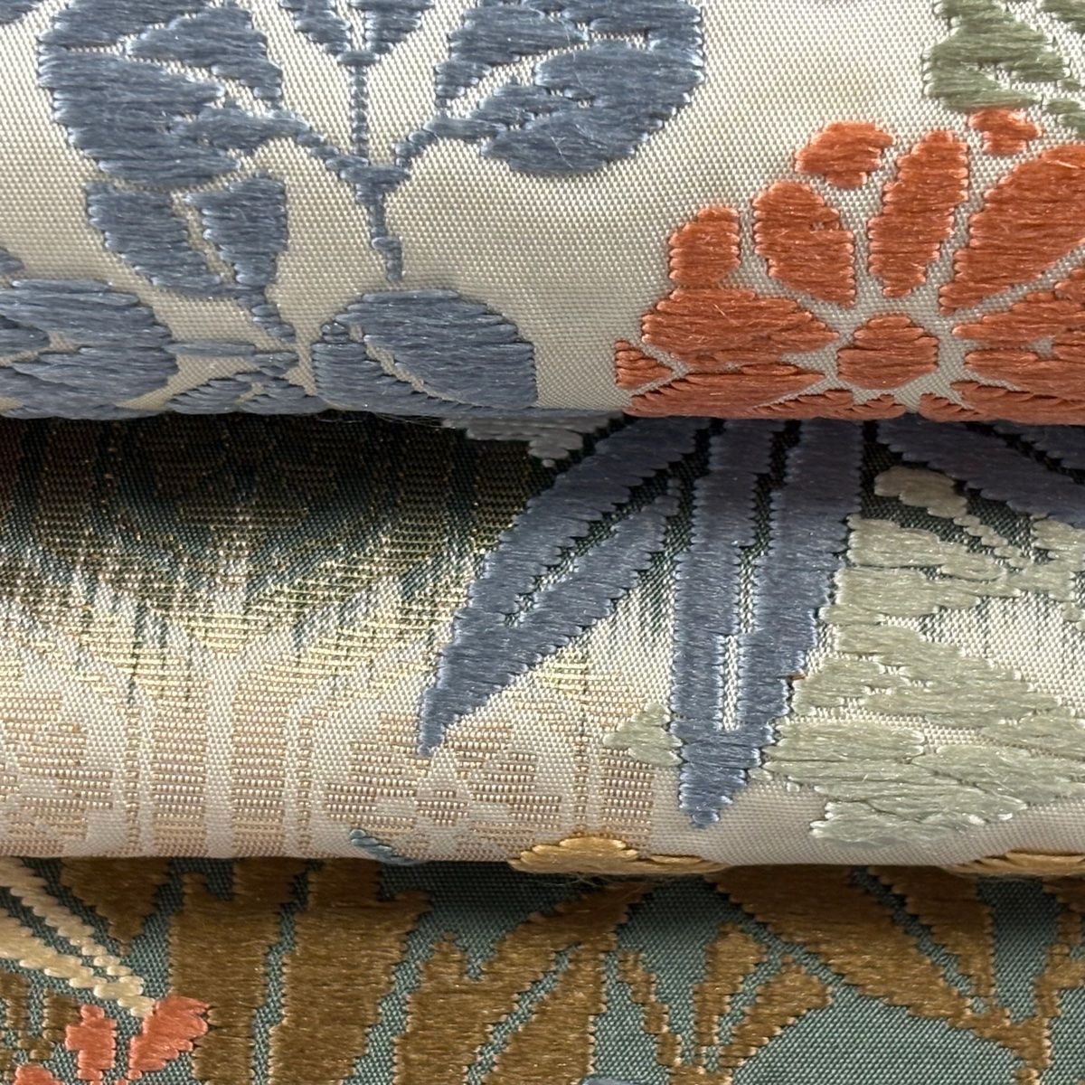 袋帯 美品 秀品 草花 亀甲 唐織 箔 クリーム 六通 正絹 【中古