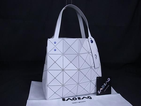 BAO BAO ISSEY MIYAKE バオバオイッセイミヤケ カラット PVC ハンドバッグ トートバッグ レディース ライトグレー系 FP2822