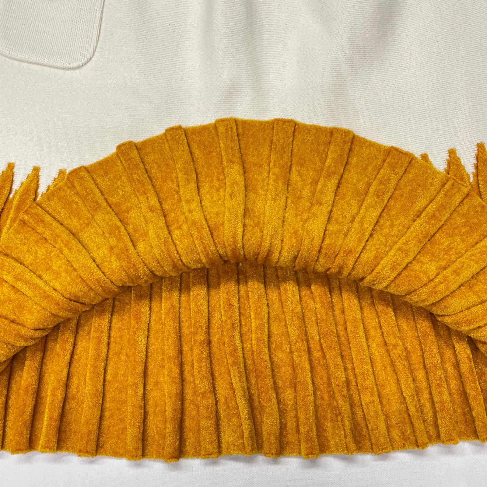 ホワイト系 ニット