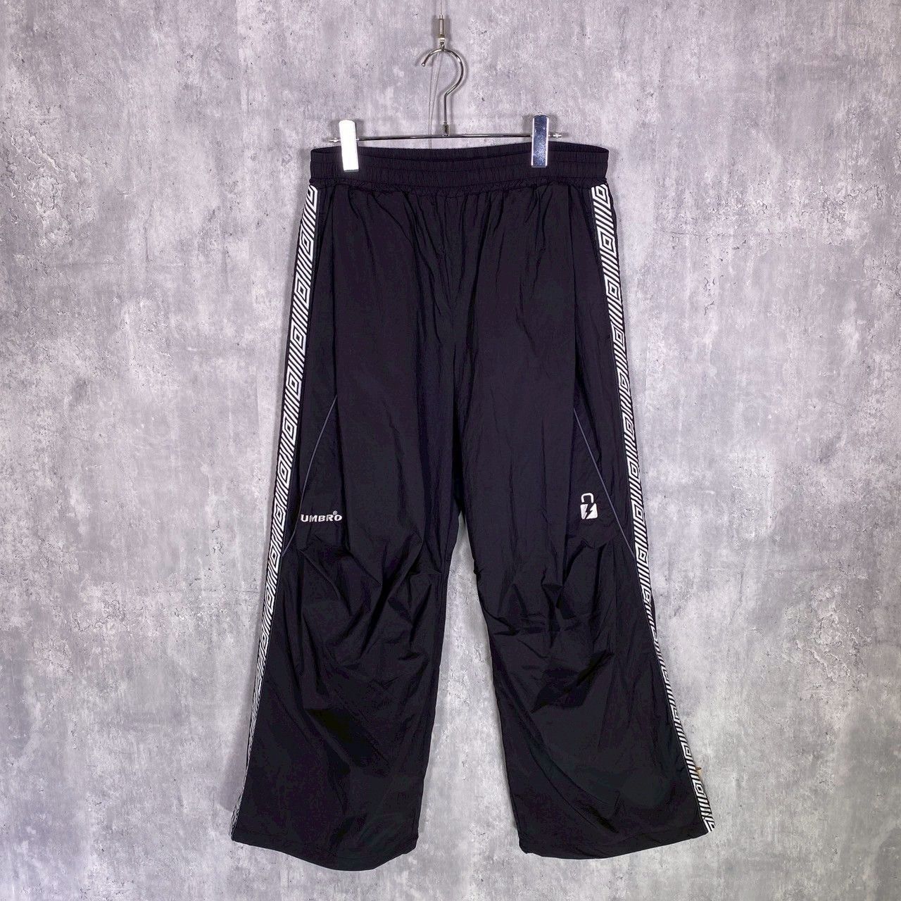 アンブロ × ボルトルーム』 (L) ナイロンジャージセットアップ - メルカリ