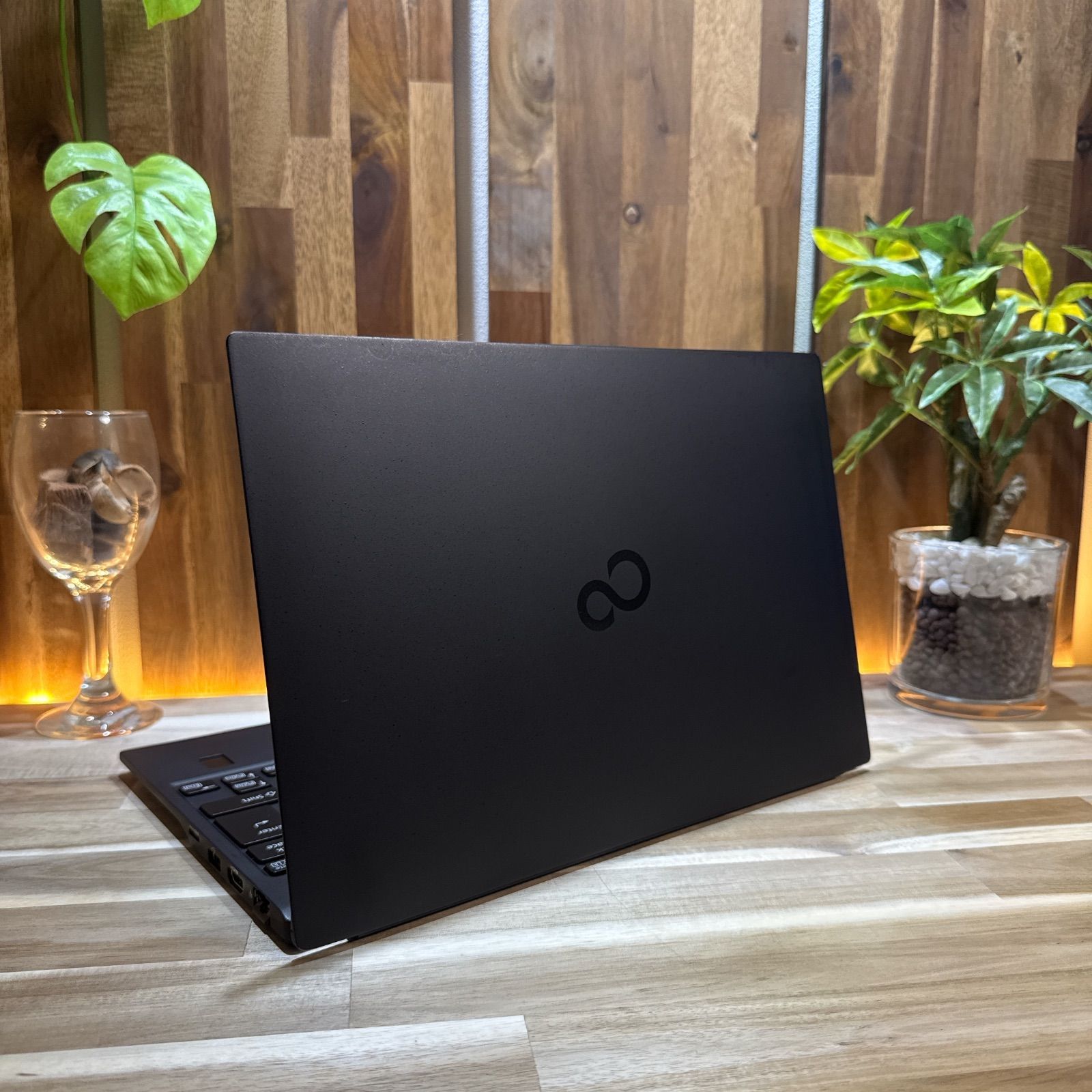 公式ショップ限定価格❣️/ LTEモデル《2023年発売》LIFEBOOK U9313/M