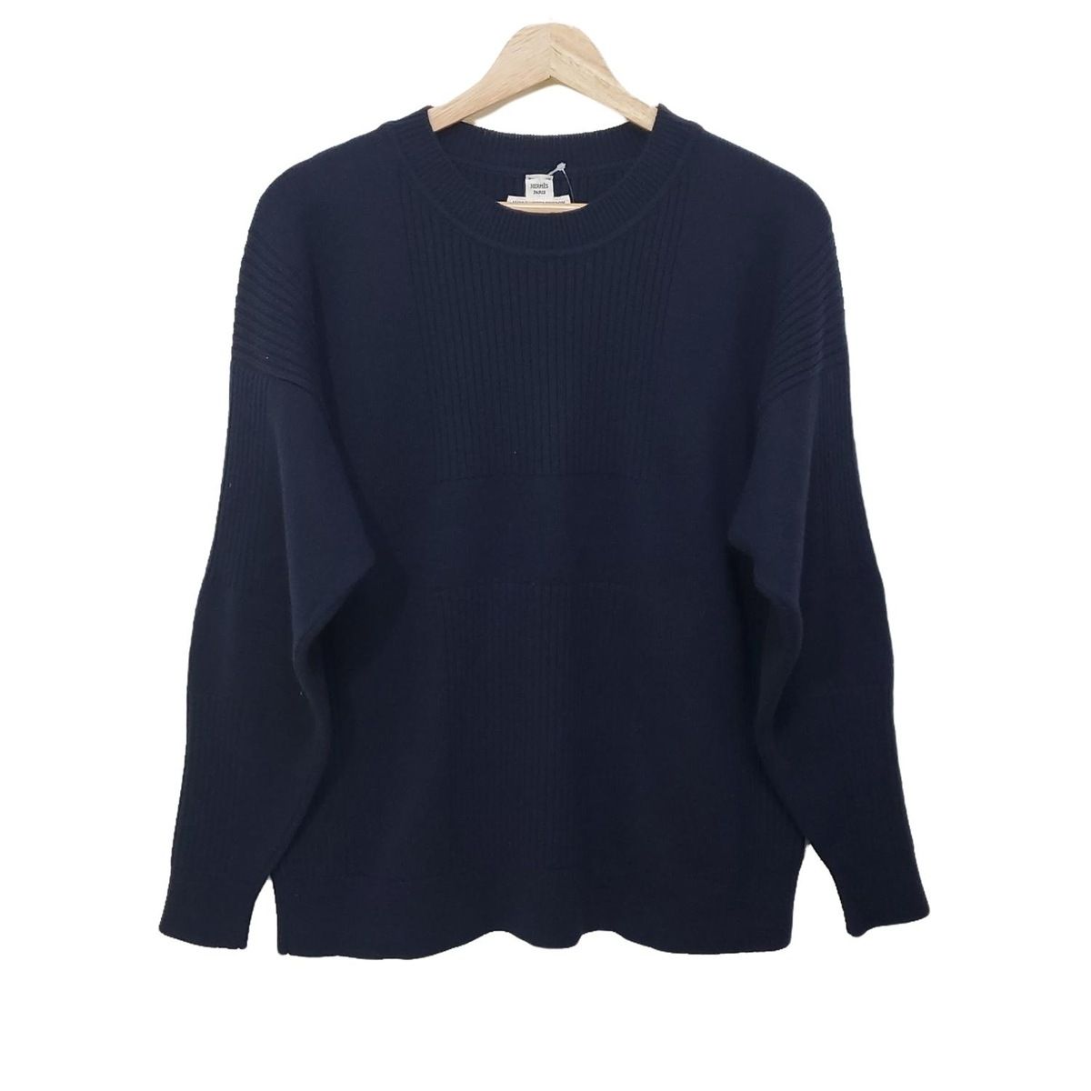 HERMES 黒 フリルニット 長袖　34 HERMES 黒 フリルニット 長袖 34