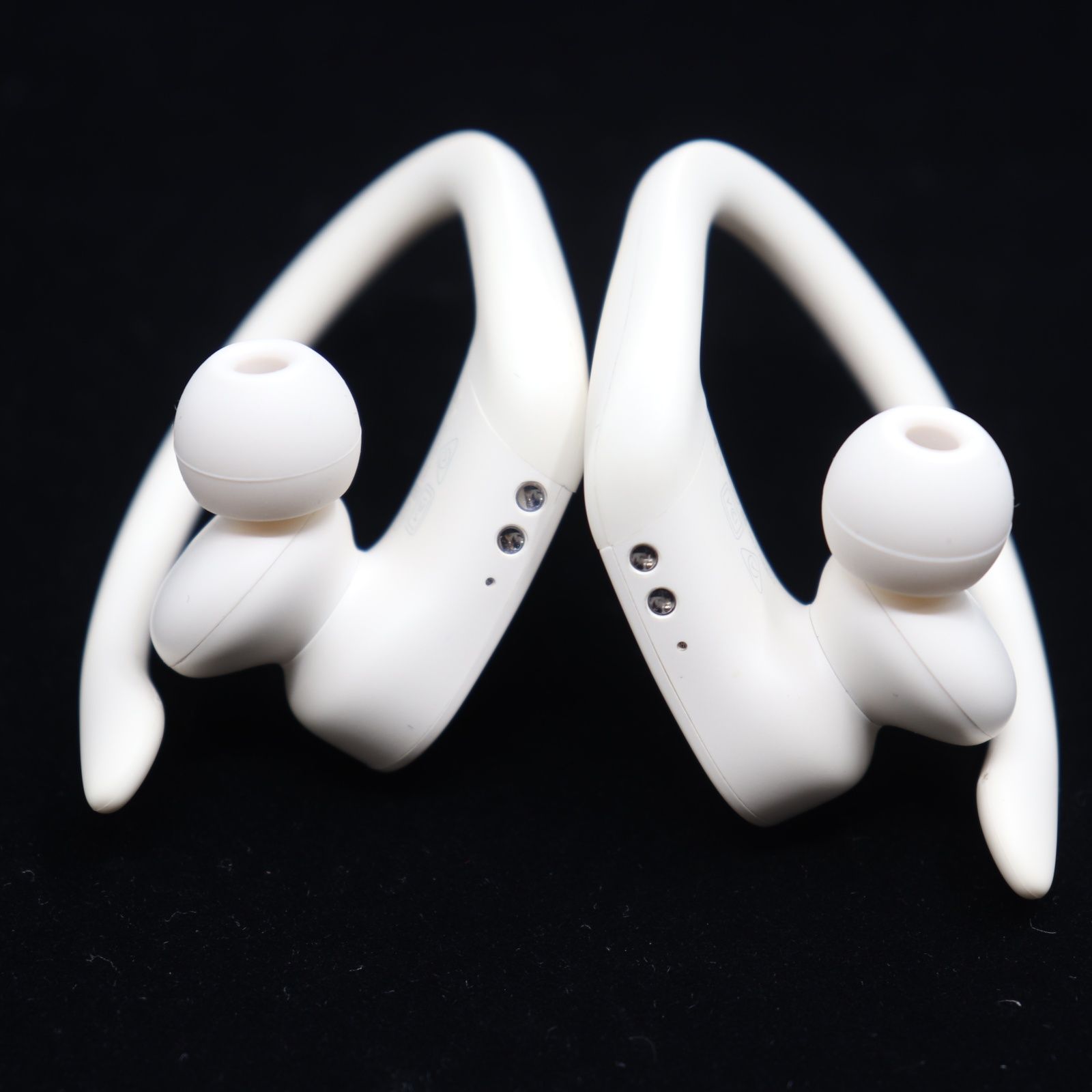 【美品、付属品あり】Powerbeats Pro パワービーツプロ ホワイト ITS7APLTPXQK 美品 Beats Powerbeats Pro ビーツ パワービーツ