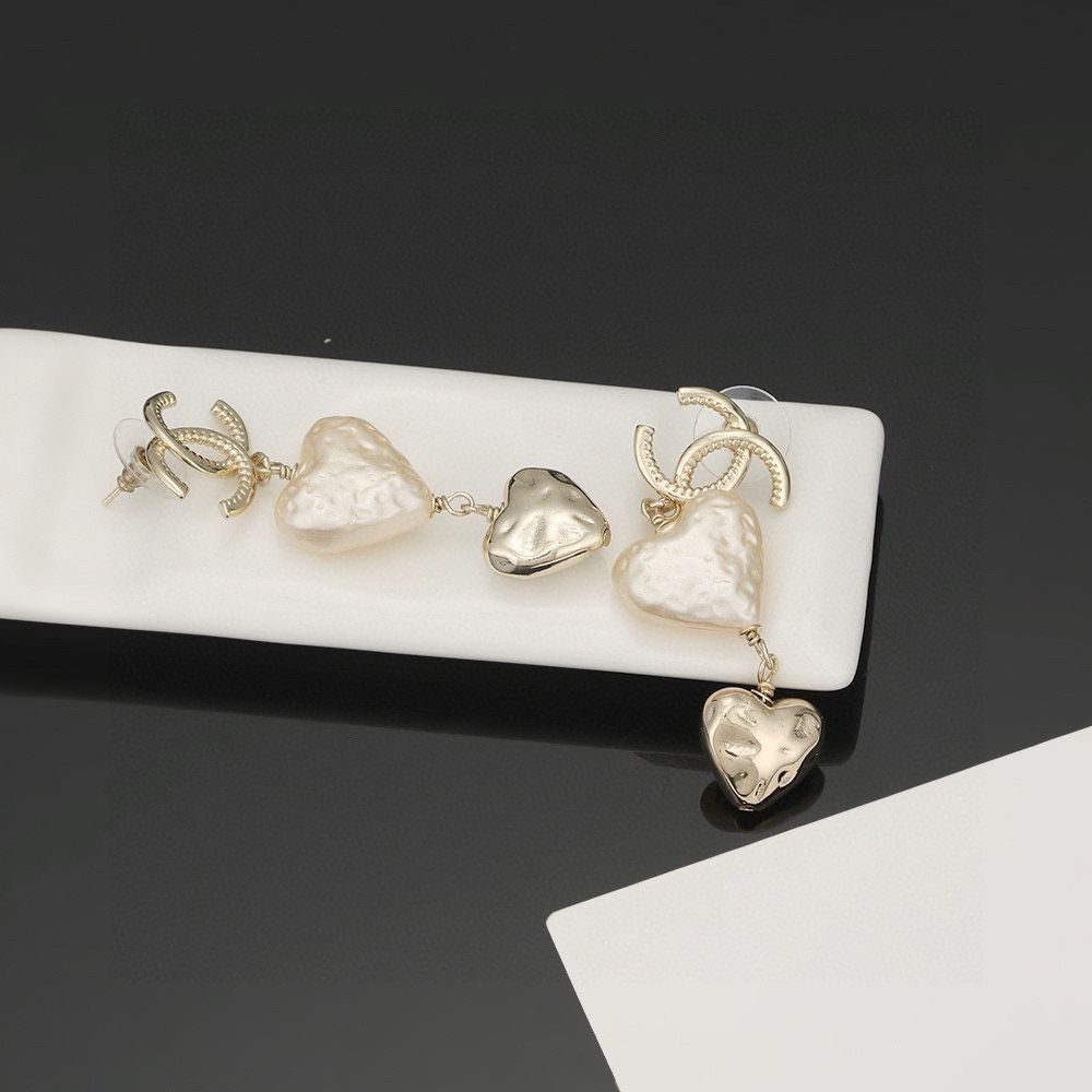 【プレゼントにもおすすめ☆】 CHANEL ハート イヤリング ココマーク ハート ピアス[AB7011 B06560 NF085] Cocomark Heart