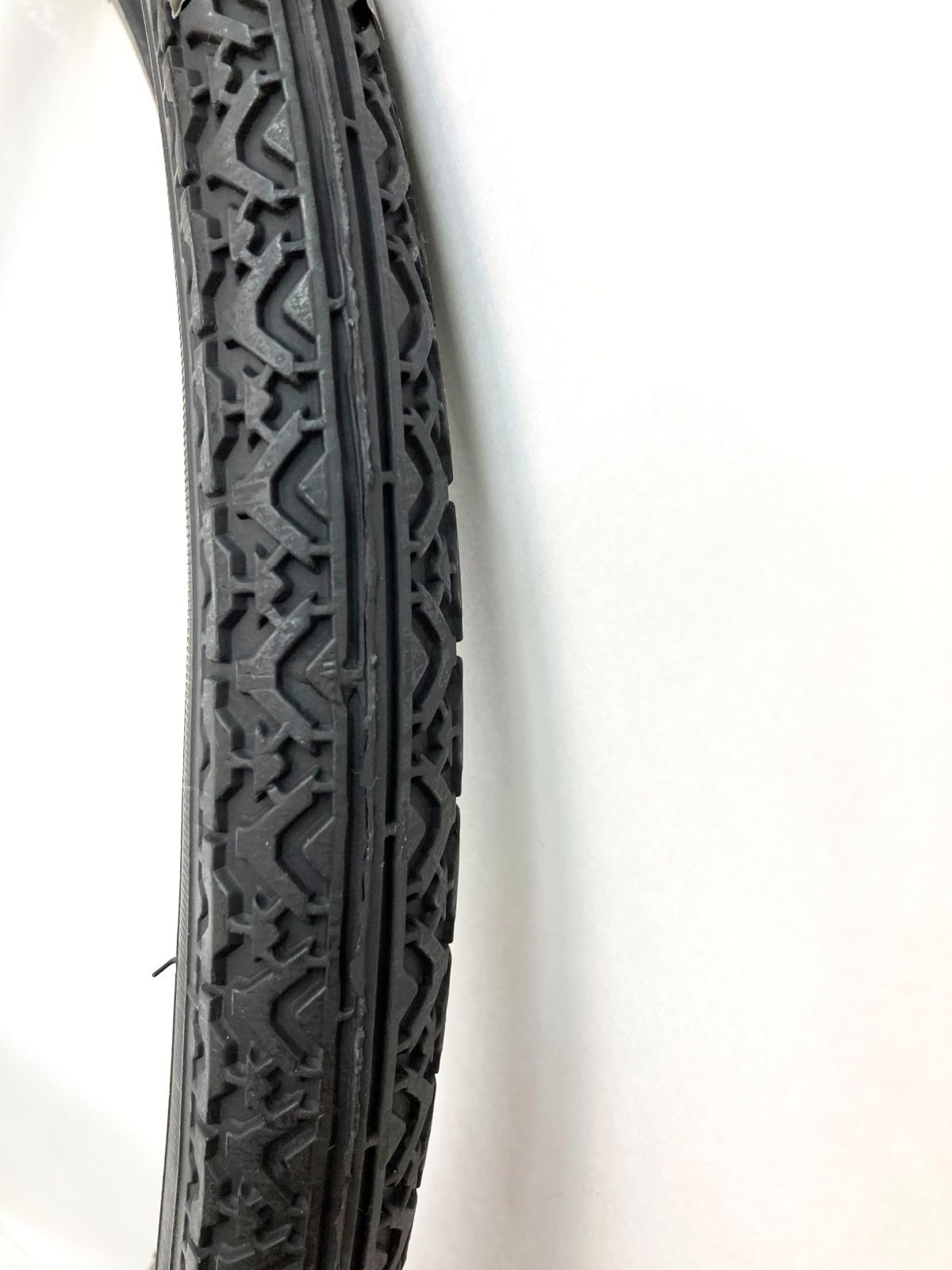 さ 特価商品】タイヤ 16×1.75HE トップ(Top) 19100 ブラック