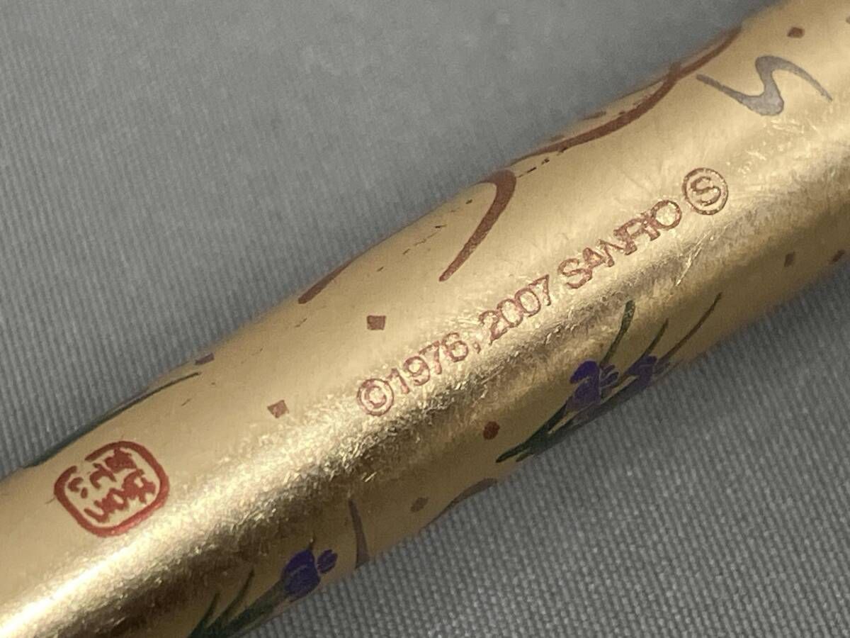 ハローキティー　伝統工芸　金沢泊ボールペン サンリオ ハローキティ ボールペン 伝統工芸 金沢金箔 - メルカリ