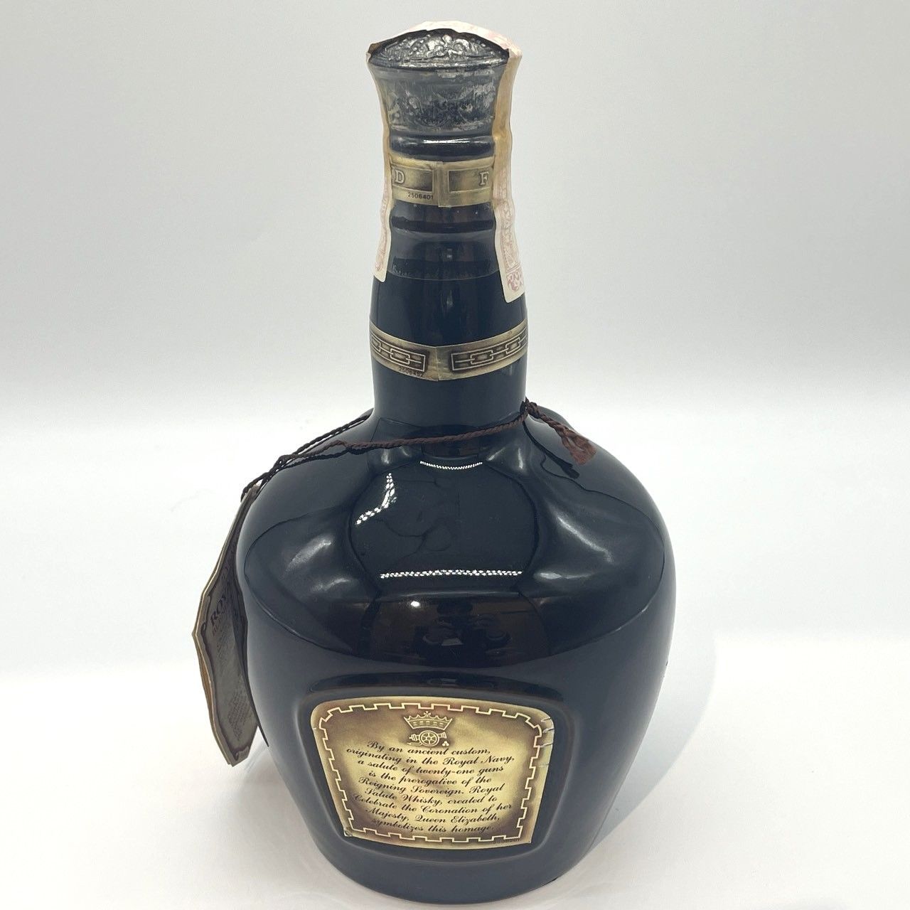 ▽ロイヤルサルート SALUTE 21年 茶 陶器ボトル スコッチウイスキー