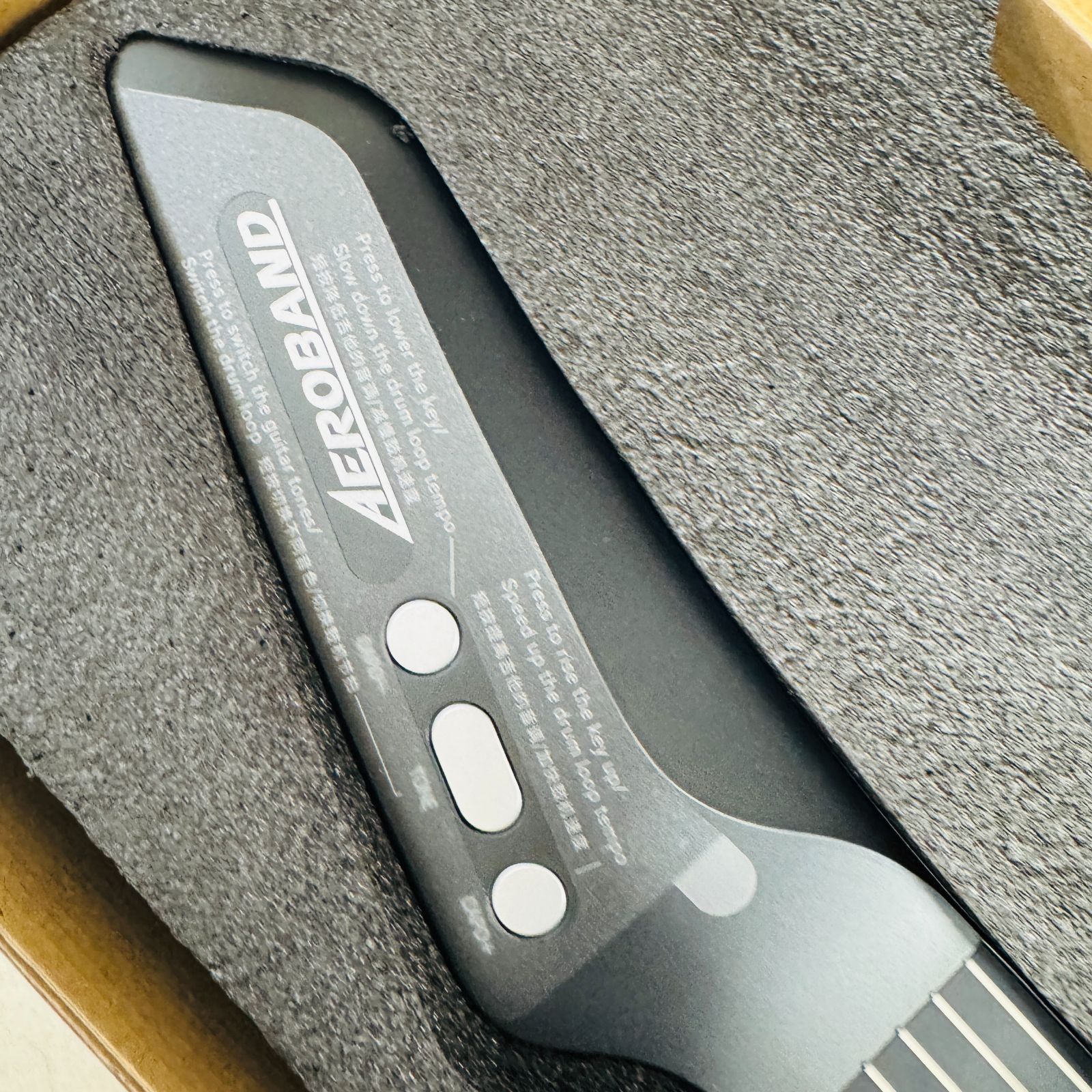 S【ほぼ未使用】AeroBand Guitar エアロバンドギター Smart Painless