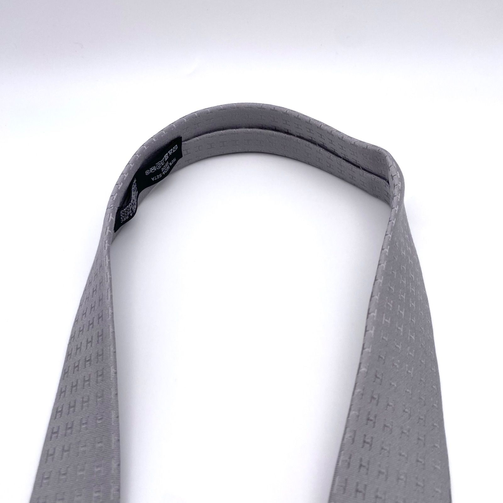 ✨新品未使用・タグ付き・箱付き✨HERMES エルメス ネクタイ H柄