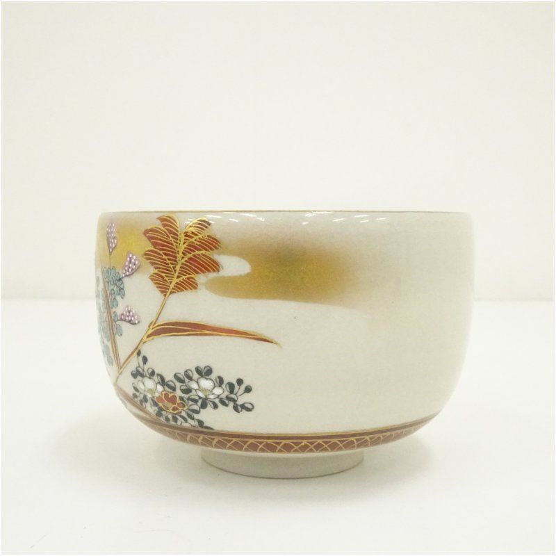 九谷焼 龍山造 色絵秋草茶碗 茶道 抹茶 おしゃれ 抹茶茶碗 抹茶