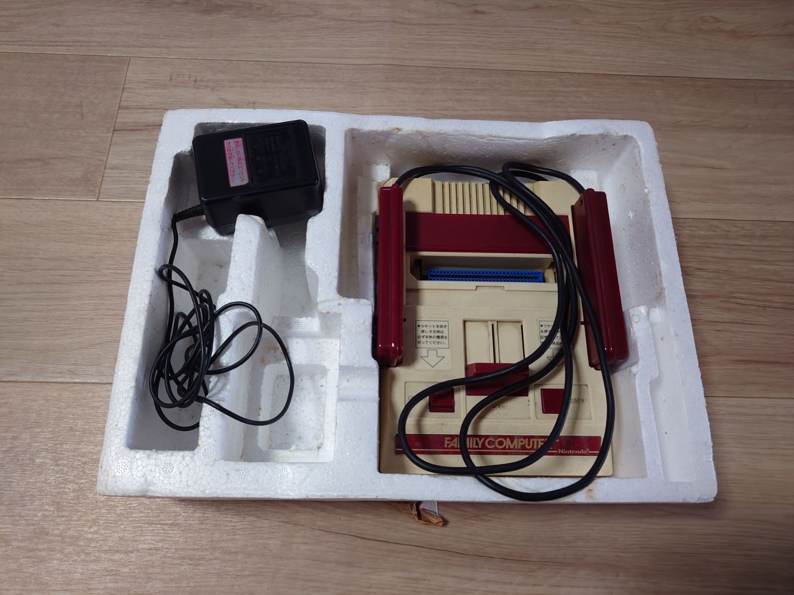 中古品】任天堂ファミリーコンピューター HVC‐002 - メルカリ