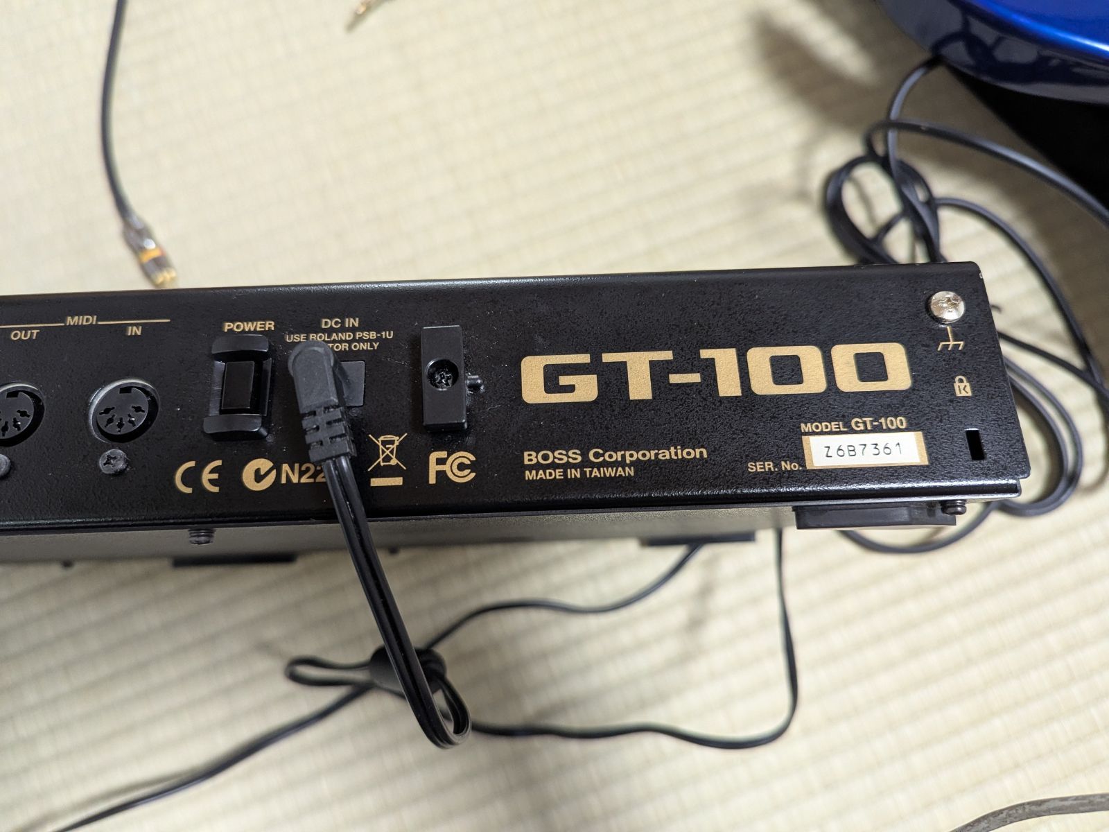 Boss Gt-100 ケース付き　実働 Boss Gt-100 ケース付き 実働