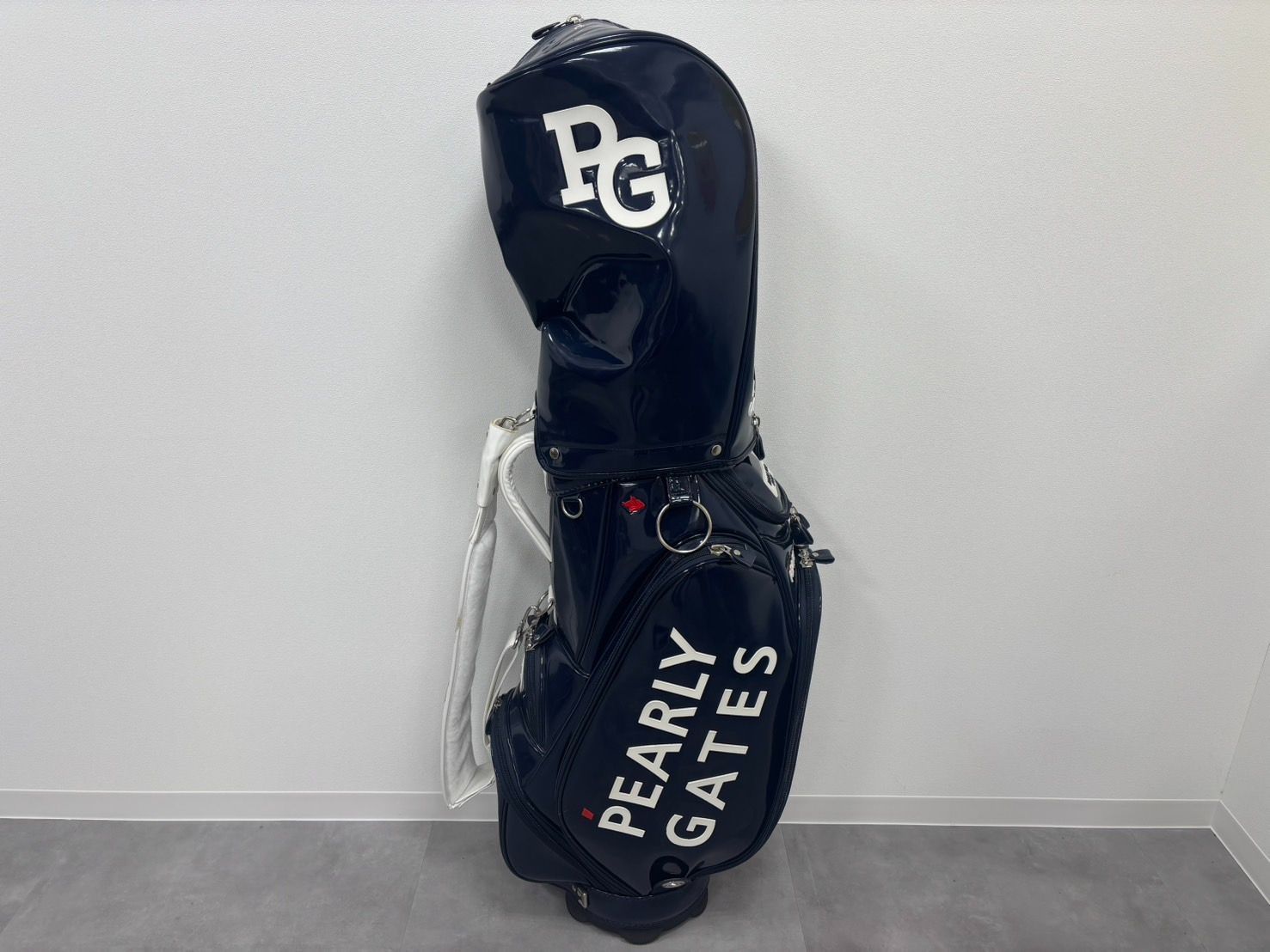 10％クーポン使用可】S/パーリーゲイツ エナメル キャディバッグ