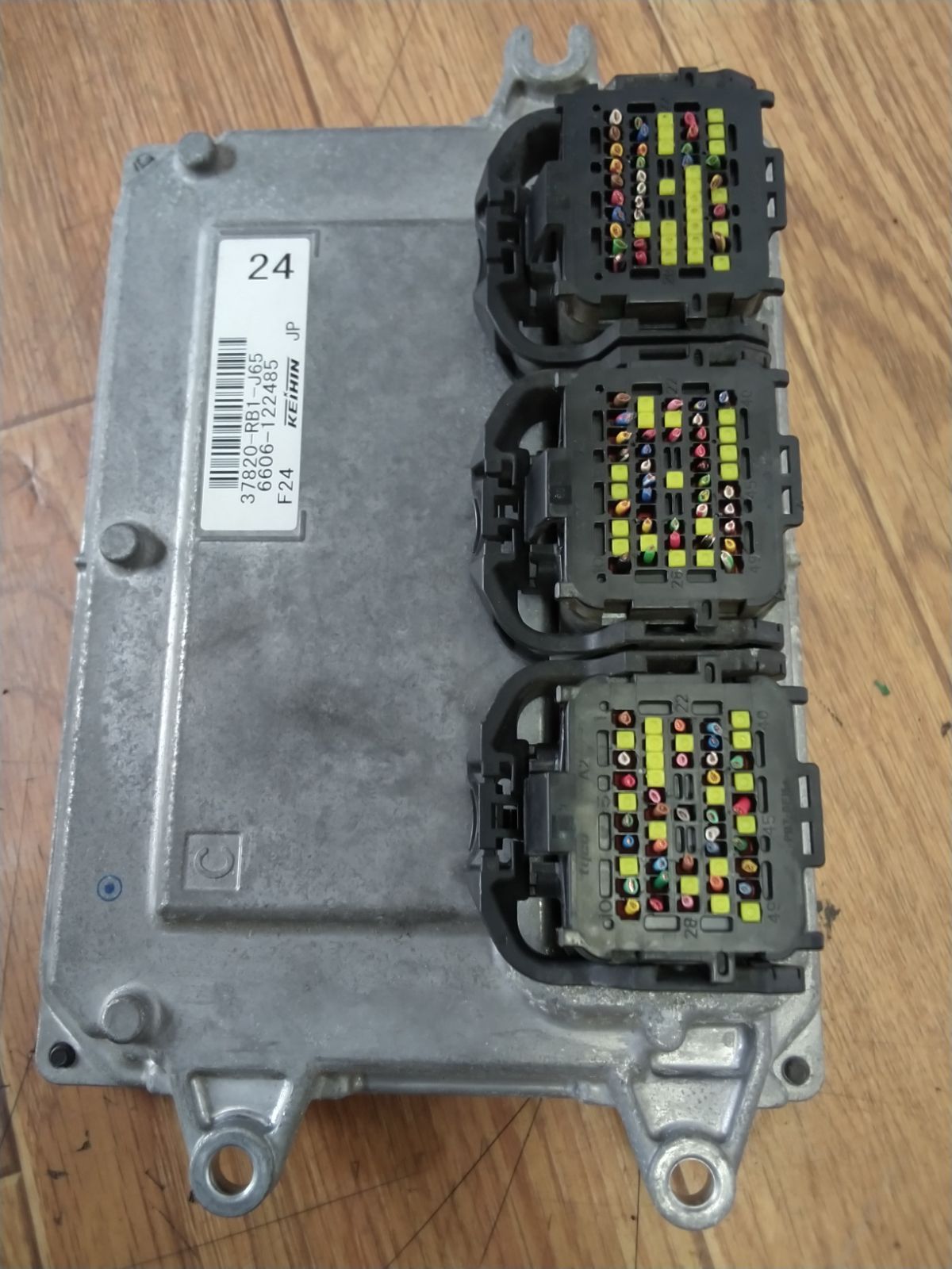 GE8 FIT （ﾌｨｯﾄ） J's RACING HYPER ECU CVT車用 - メルカリ