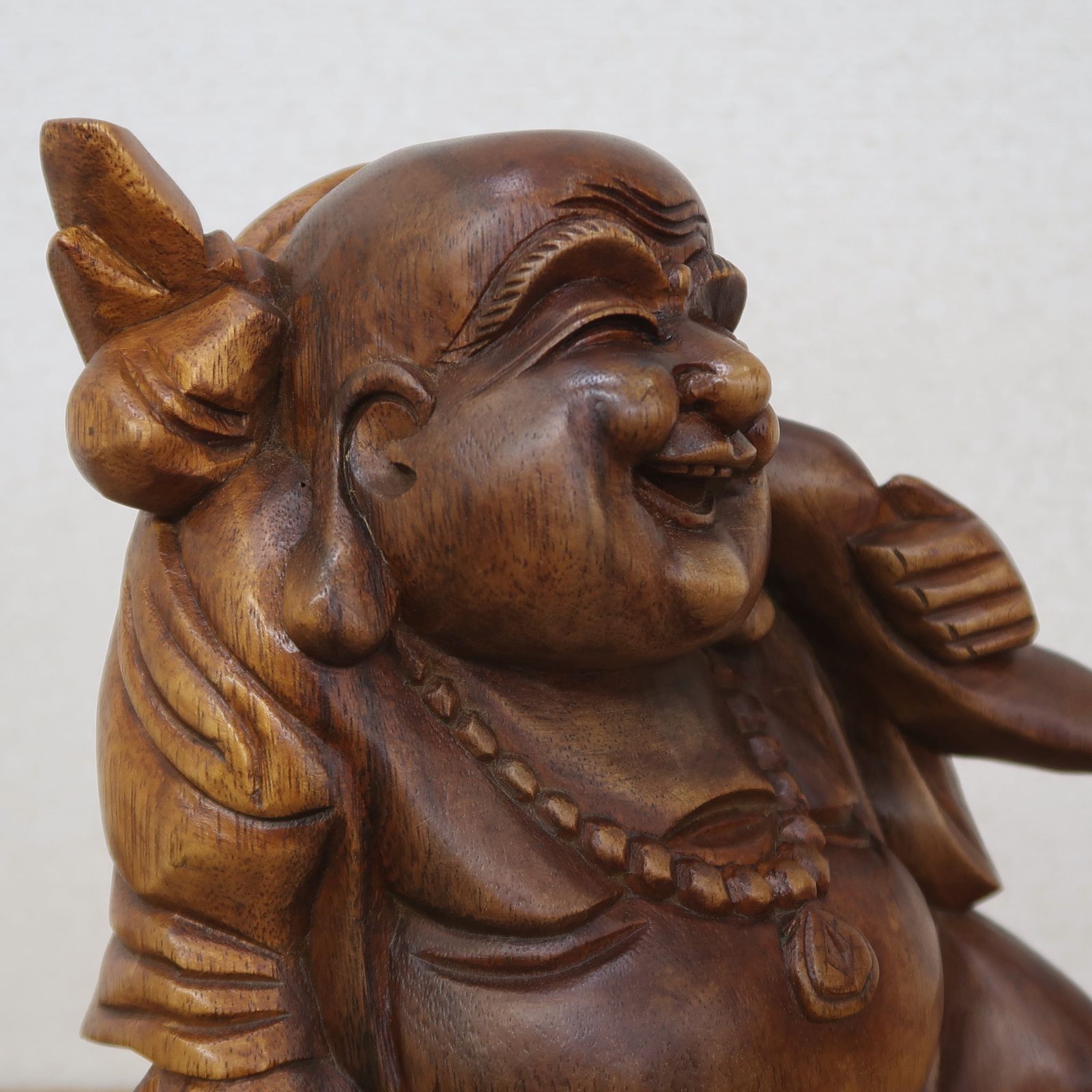 布袋さんの木彫り 立像 木製 スワール無垢材 30cm 七福神 布袋尊