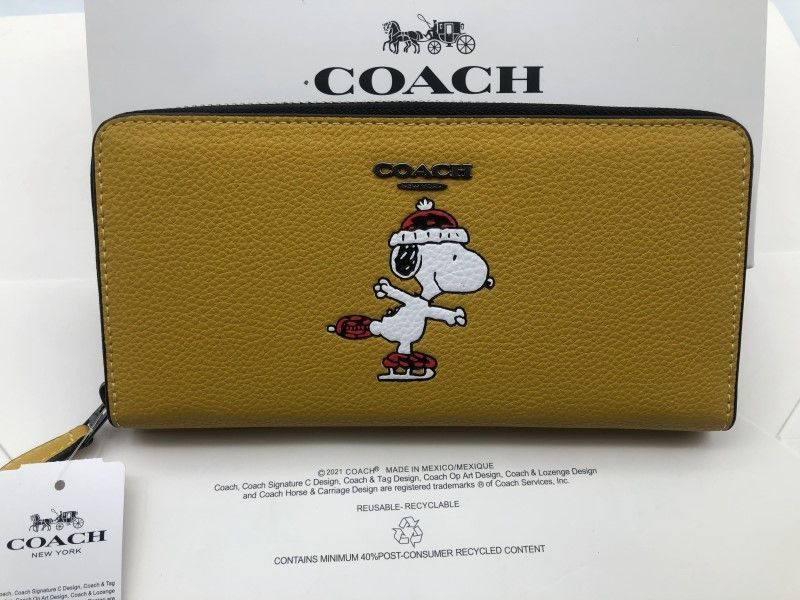 コーチ COACH 長財布 財布 コーディオン ウォレット?スヌーピー モチーフ新品 CE715 財布 d090