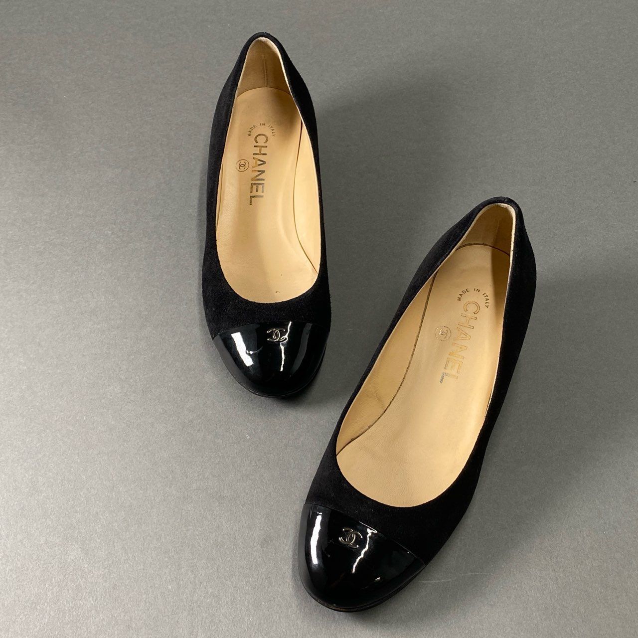 1f27 CHANEL シャネル ココマーク プレーントゥ ローヒール 1f27 CHANEL シャネル ココマーク プレーントゥ ローヒール