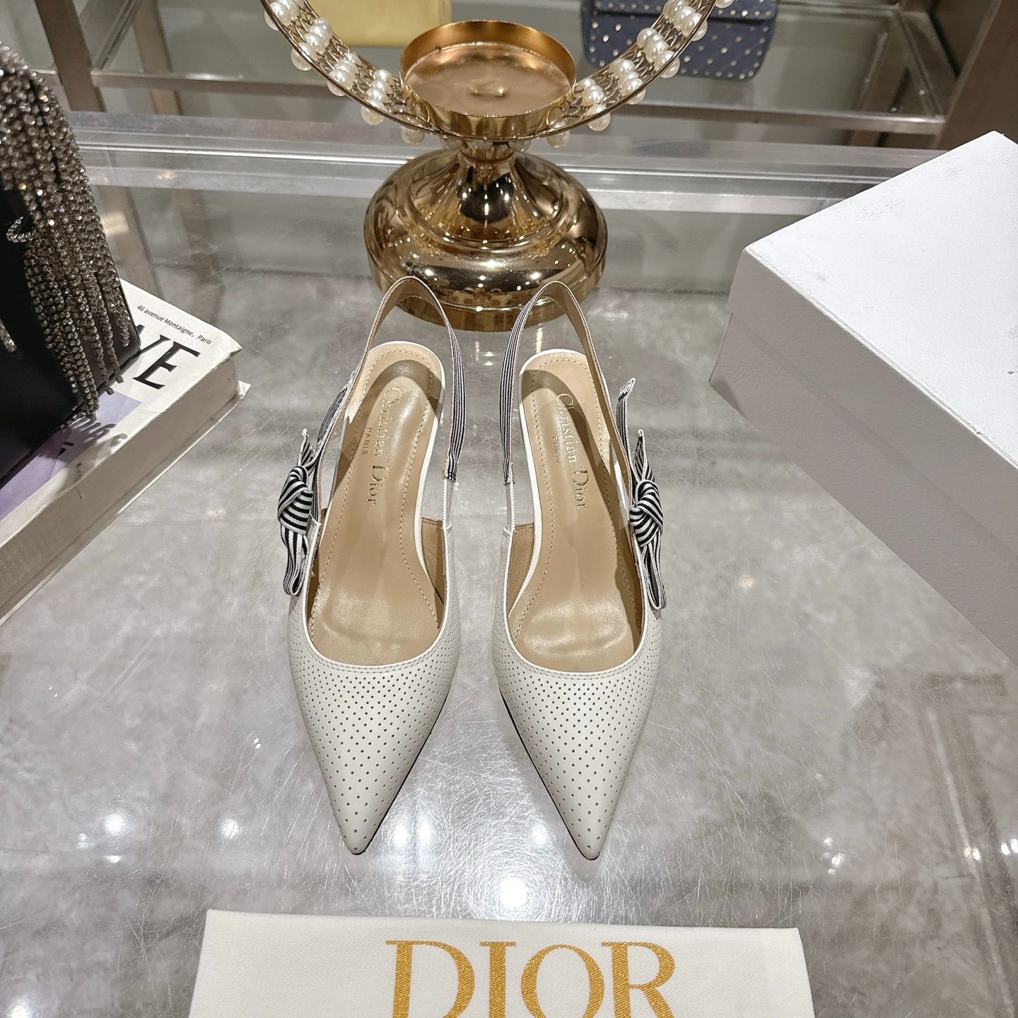 【ロマンチックなデザイン】Dior バレエヒール サンダル 直営店買付Dior サンダル ミュール ヒールスライド パテント