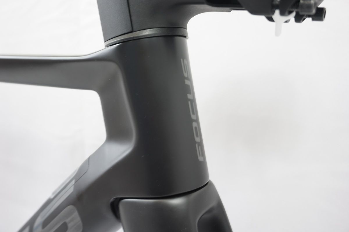FOCUS 「フォーカス」 IZALCO MAX DISC 9 2022年モデル フレームセット 