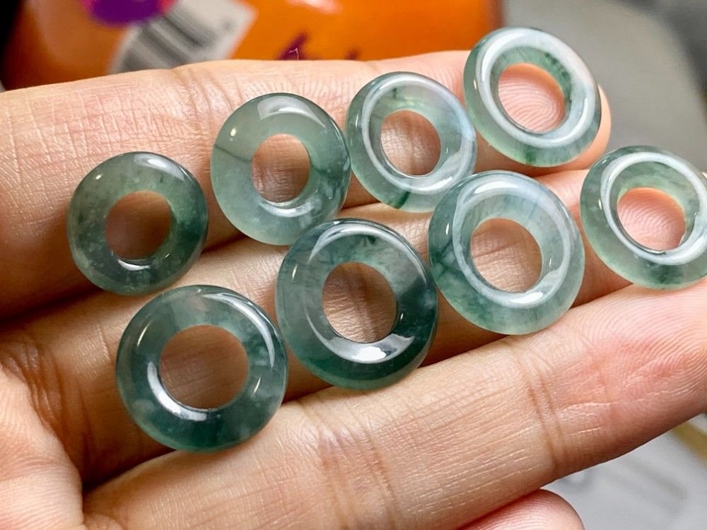 RS11-98 氷種 花青 玉壁 平安守り ドグアテマラ産 A貨 本