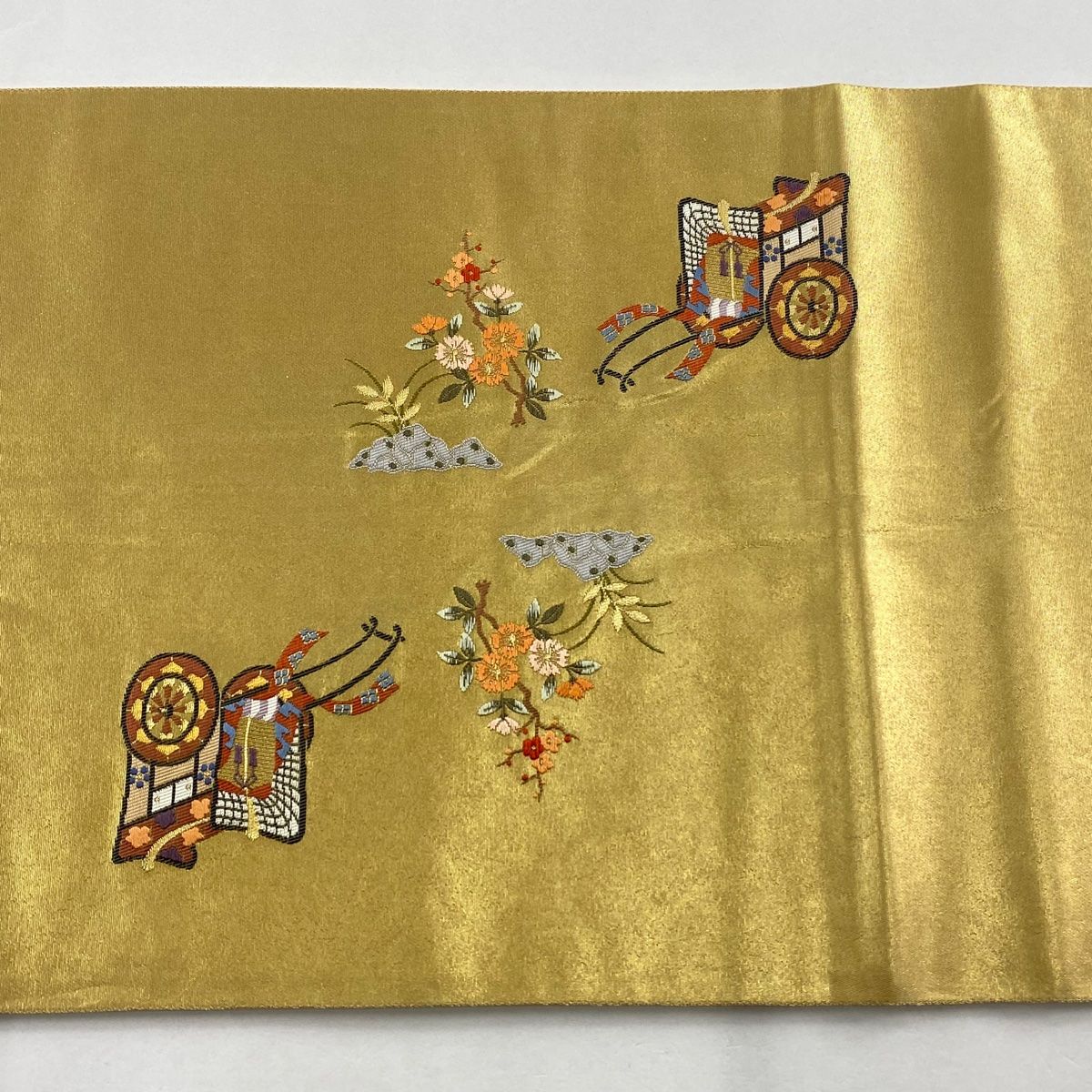 袋帯 美品 秀品 金泥箔 王朝蒔絵文 人物 本金箔 金色 お太鼓柄