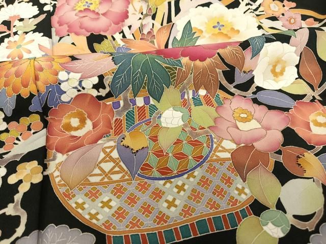 平和屋着物●本加賀友禅作家　百貫華峰　黒留袖　花陶器文　正絹　逸品　AAAT3121np 平和屋着物○本加賀友禅作家 百貫華峰 黒留袖 花陶器