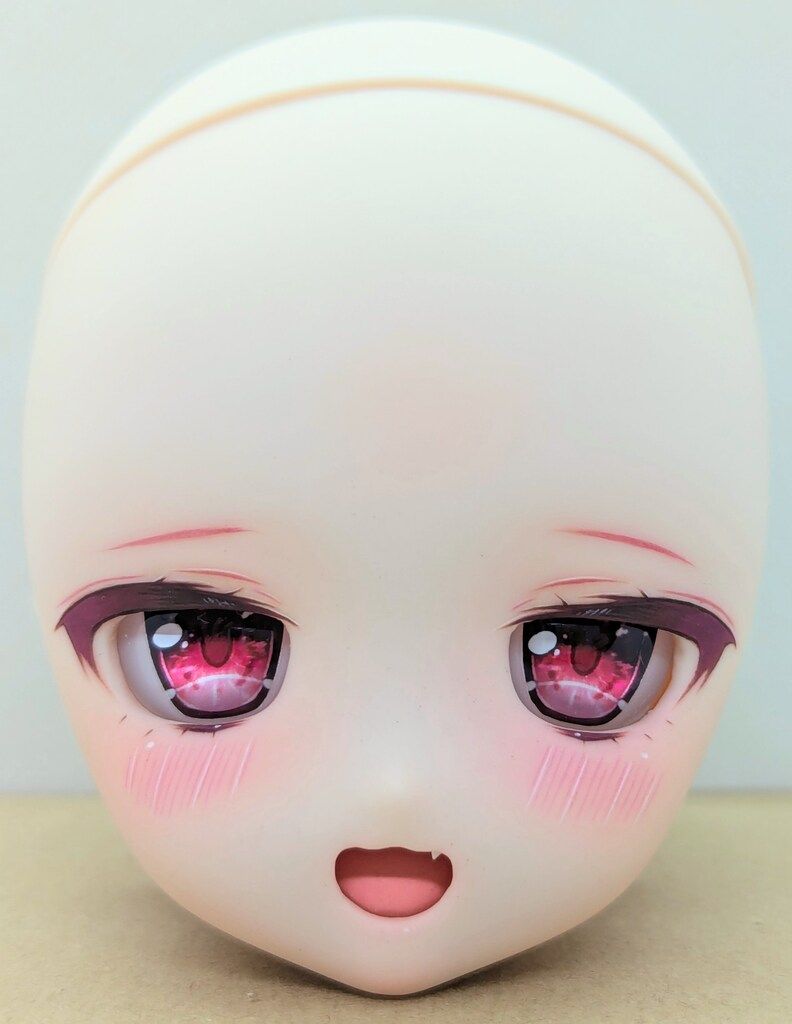セミホワイト肌