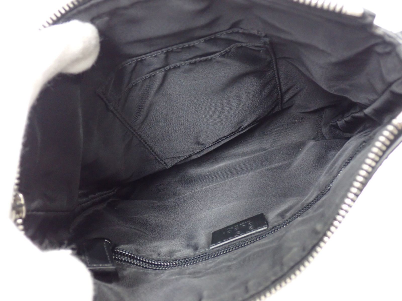 美品 GUCCI(グッチ) ショルダーバッグ シェリーライン 631195 ブラック  