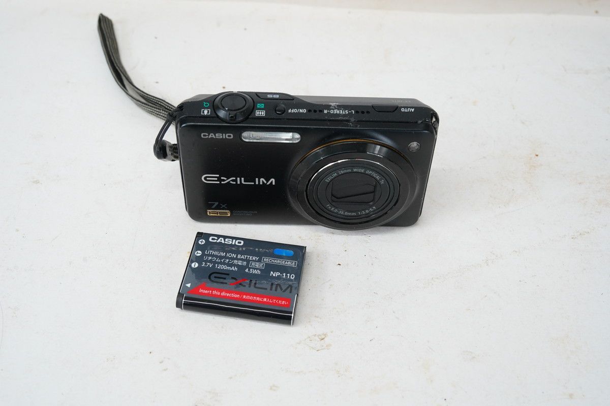 8.563 △ CASIO EXILIM EX-ZR15 デジタルカメラ ジャンク - メルカリ