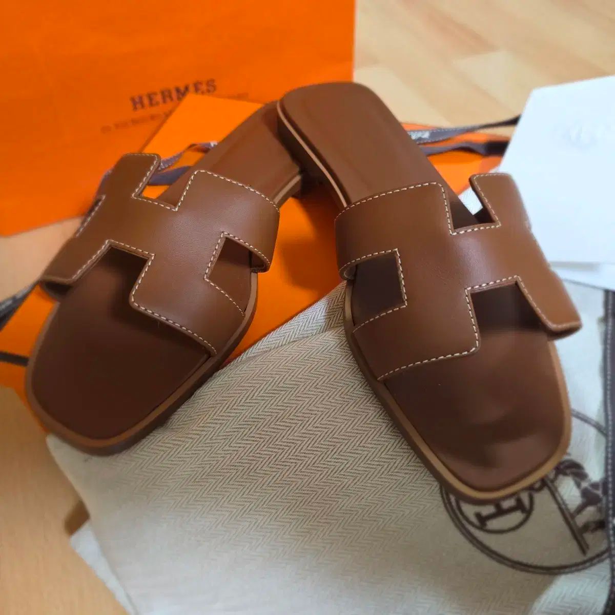 HERMES エルメス オラン サンダル 37 付属品完備 正規品