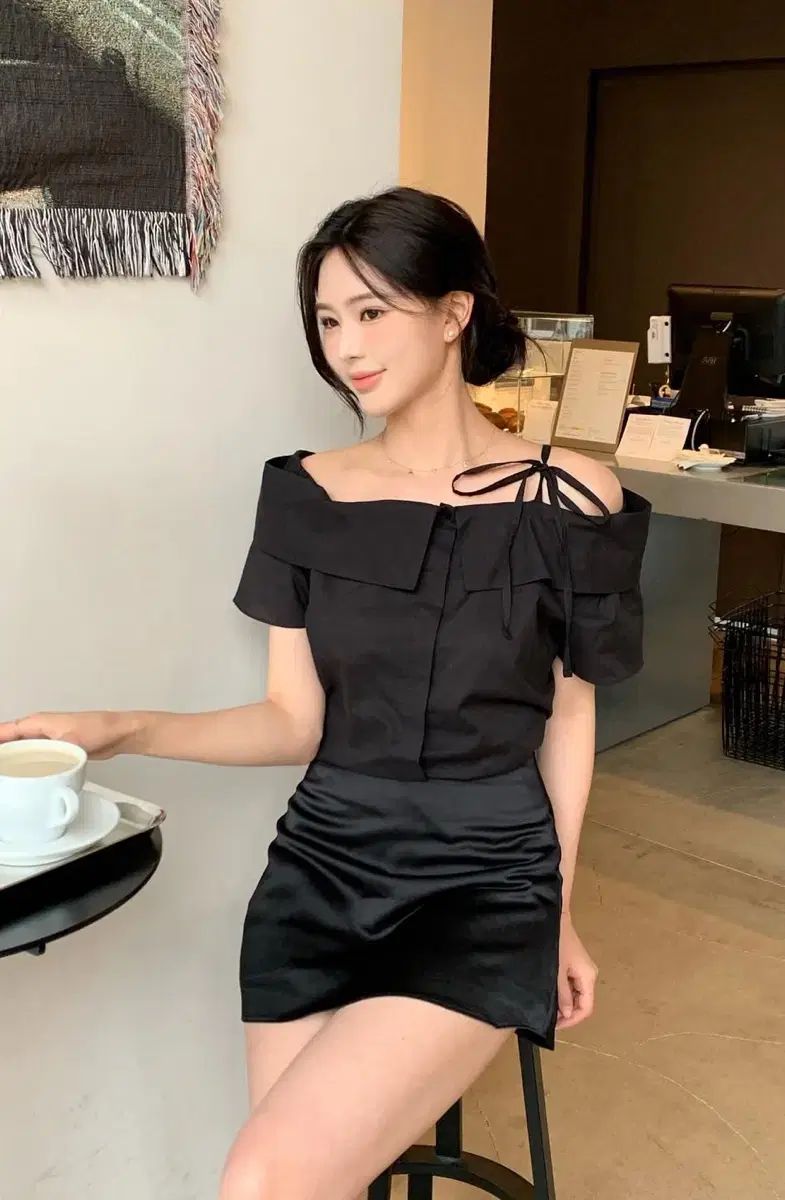 リボン オフショルダー