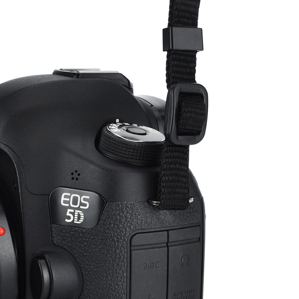 フィルムカメラ 一眼レフ NikonF80 レンズ・ネックホルダー付き ニコン